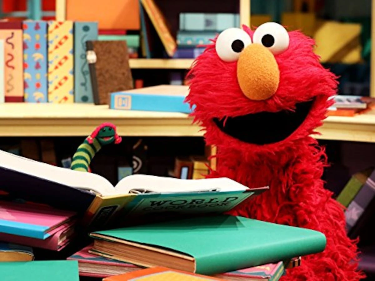 Elmo de ‘Barrio Sésamo’ sufre un hackeo en X y publican en su cuenta mensajes antisemitas y sobre los archivos Epstein