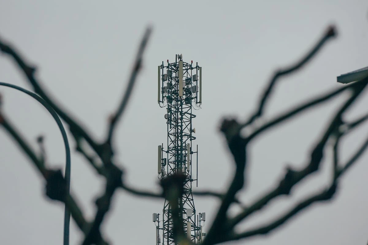 Aotec pide que se anulen las concesiones móviles a Telefónica, MasOrange y Vodafone
