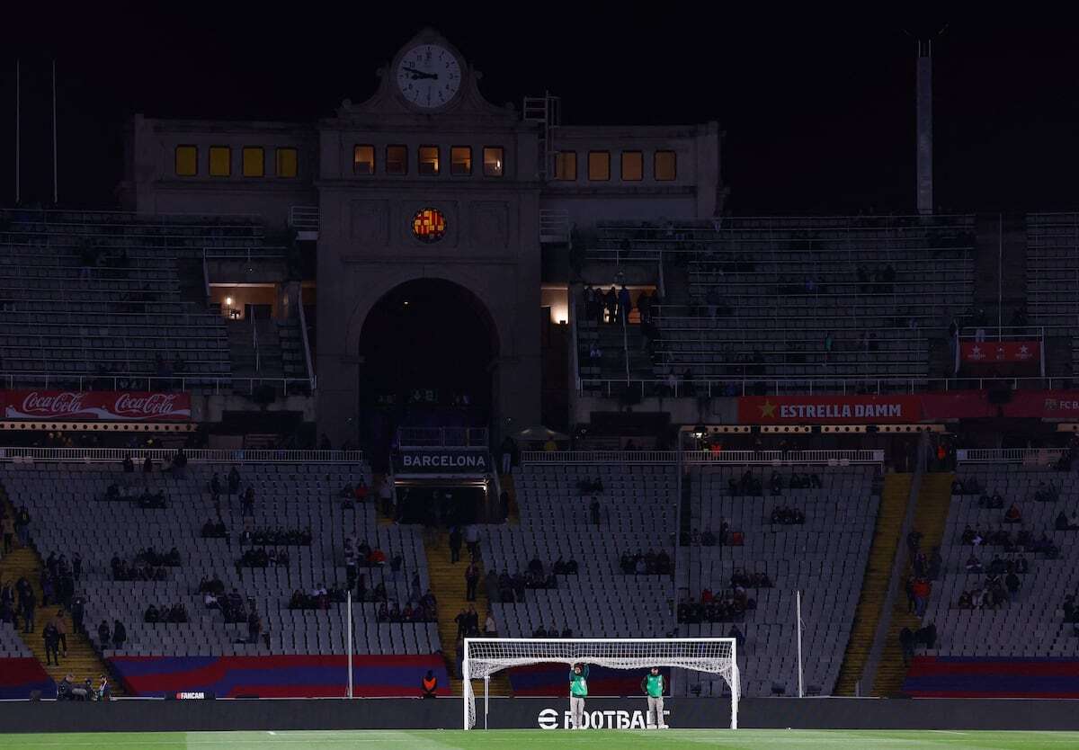 El Barcelona-Osasuna, aplazado por el fallecimiento del doctor Miñarro, se jugará el 27 de marzo