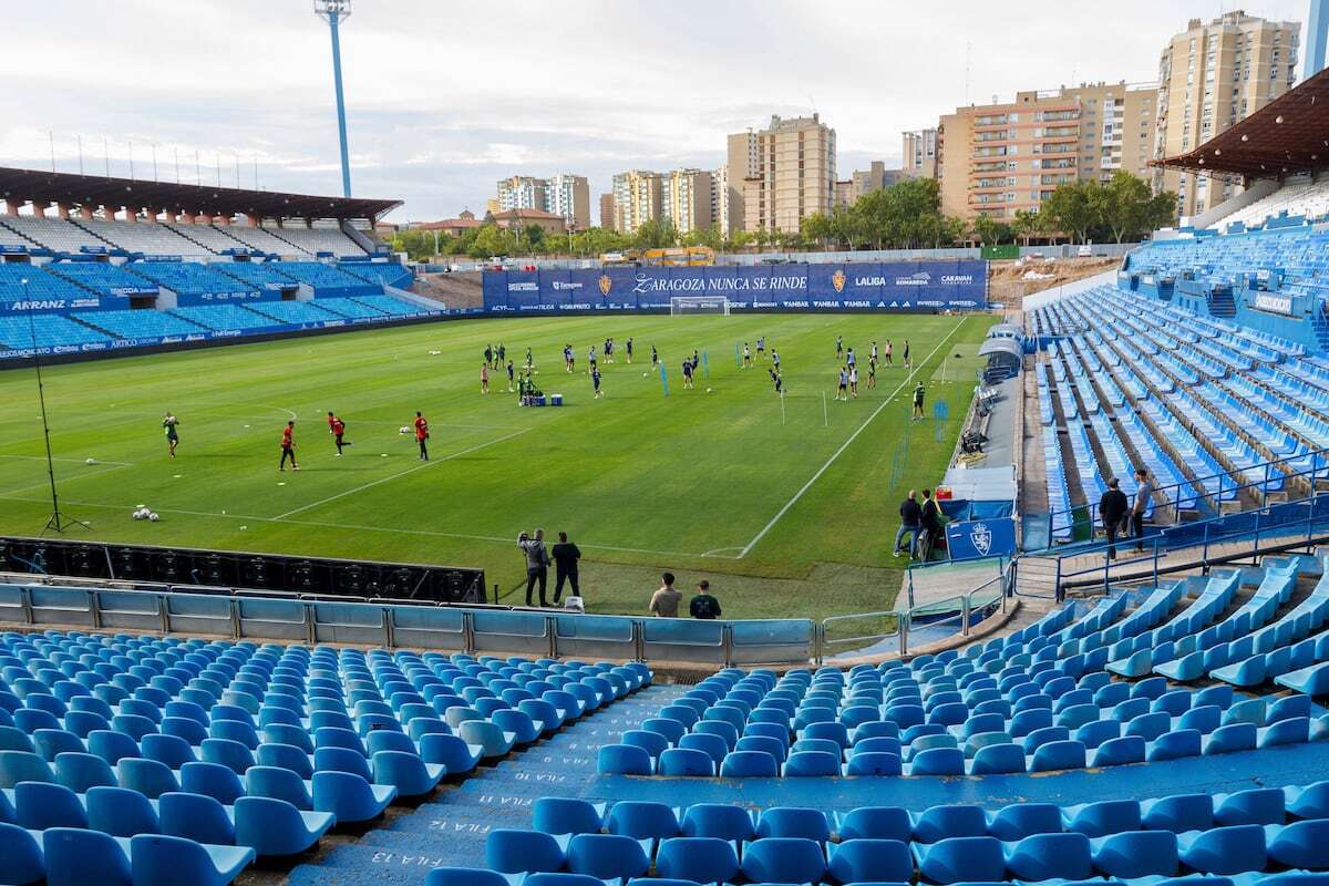 El adiós de Zaragoza a la vieja Romareda: “Es la gente lo que hace especial este estadio, más allá del sitio”