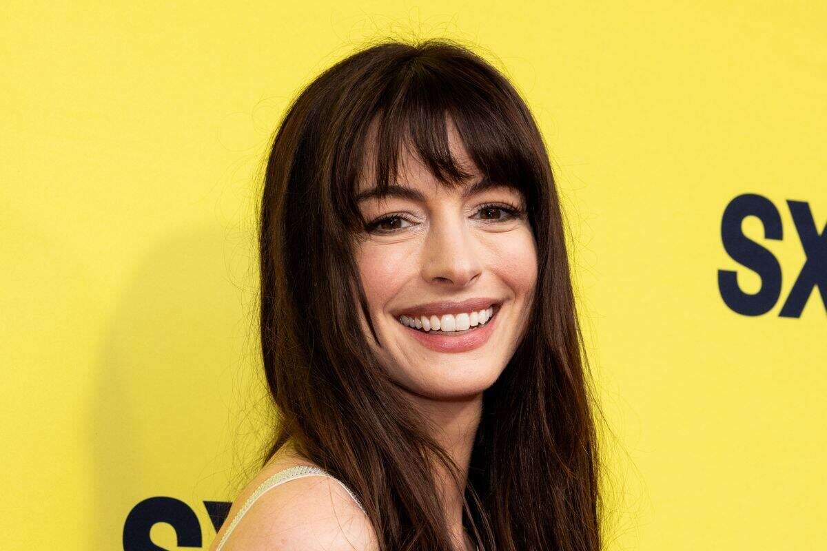 Anne Hathaway describe a Nolan como el “ángel” que salvó su carrera cuando nadie quería contratarla por las burlas que recibía en internet