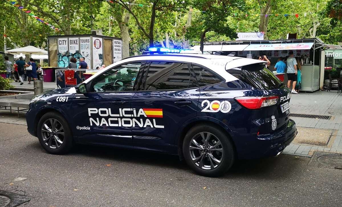 Una joven de 21 años denuncia una agresión lesbófoba de tres hombres en Valladolid que se saldó con la mandíbula rota tras un puñetazo