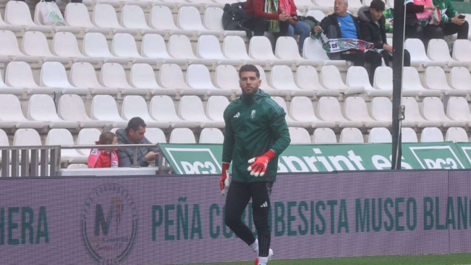 La reacción de los seguidores del Granada con Luca Zidane por este detalle en un vídeo compartido por el club: 