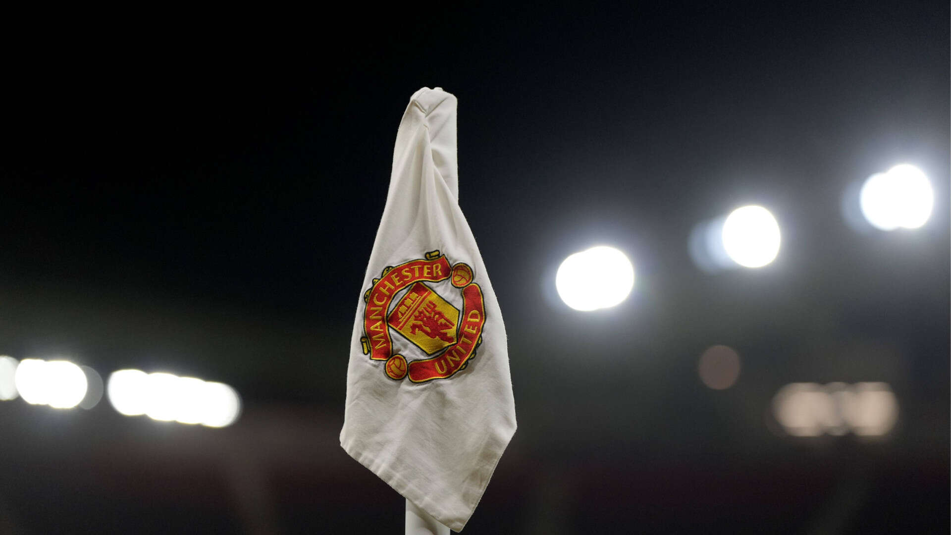 Crisis deportiva y económica en el Manchester United: 200 empleados despedidos