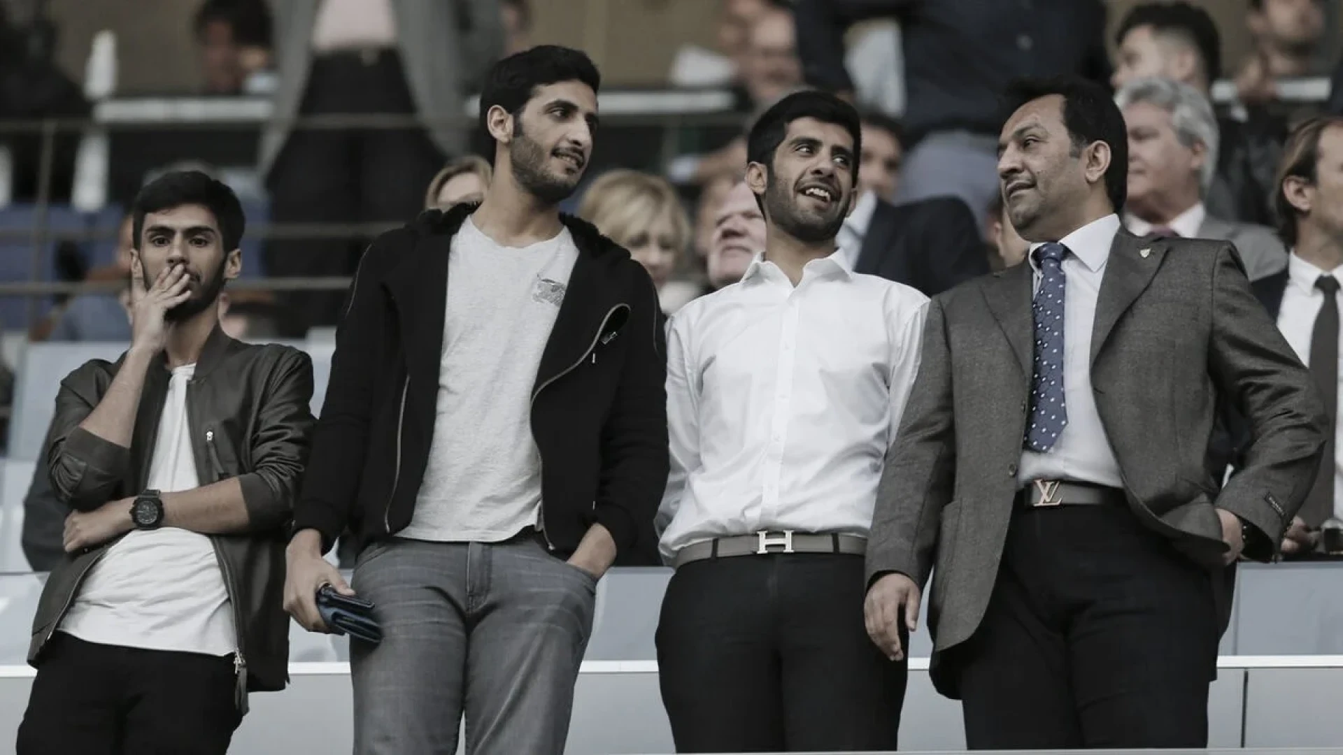 Piden una orden de detención europea para Al-Thani y a sus hijos