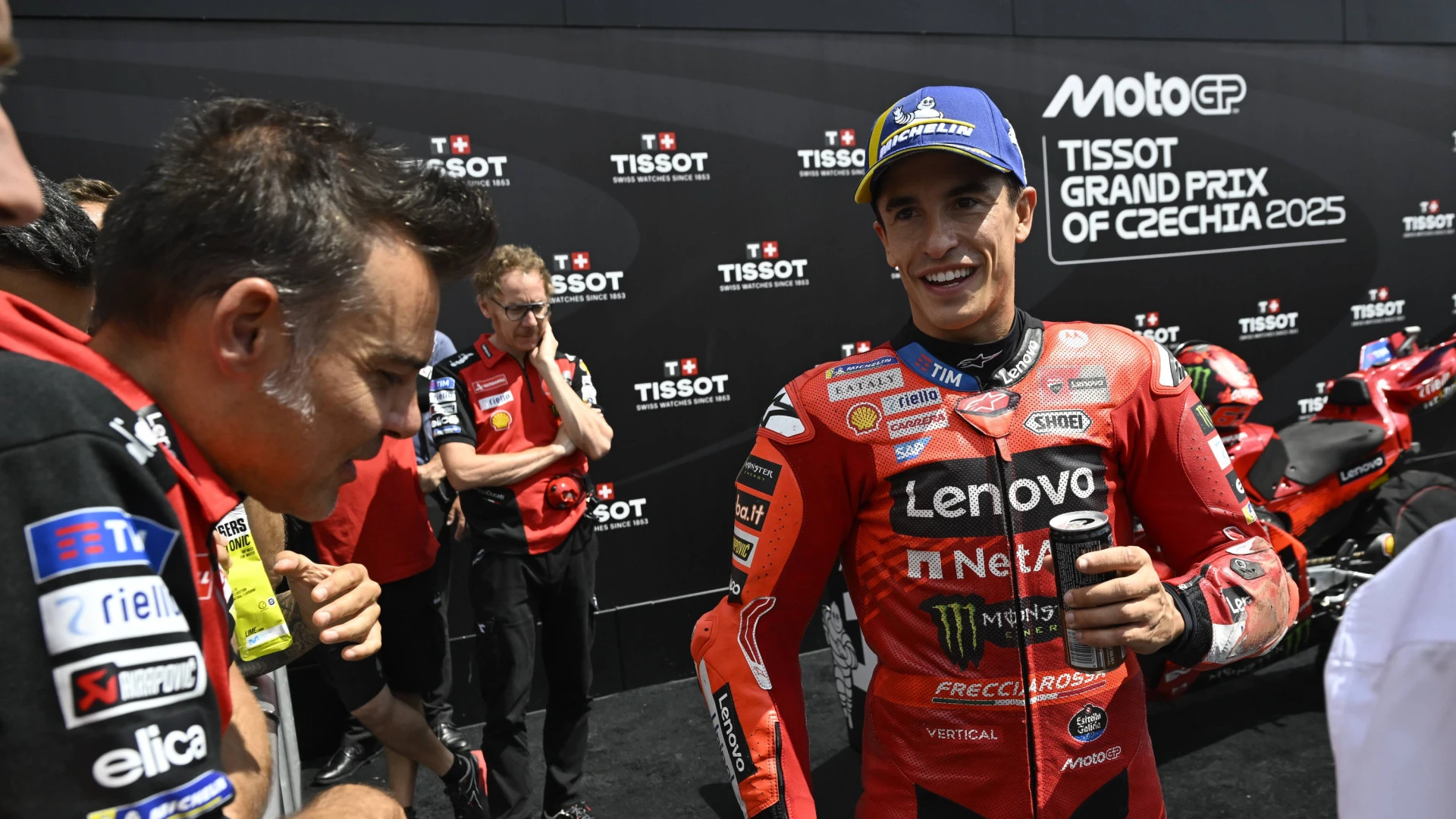 Márquez se lleva una preciosa batalla con Pedro Acosta