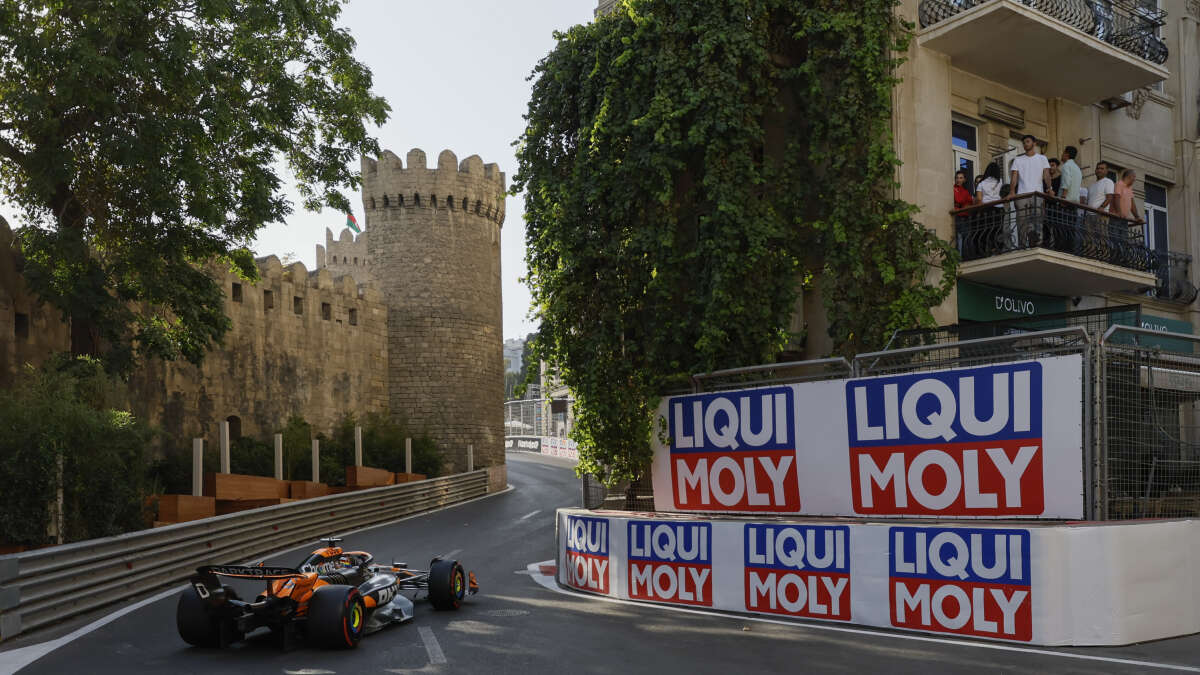 DIRECTO GP AZERBAIJÁN | Leclerc sale en la pole; Alonso gana una plaza en parrilla