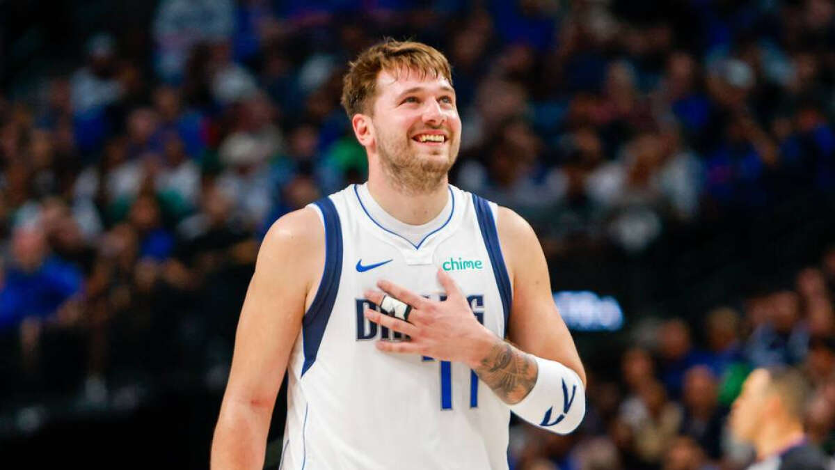 El genial regalo navideño de 'Luka Claus' a sus compañeros de los Mavericks