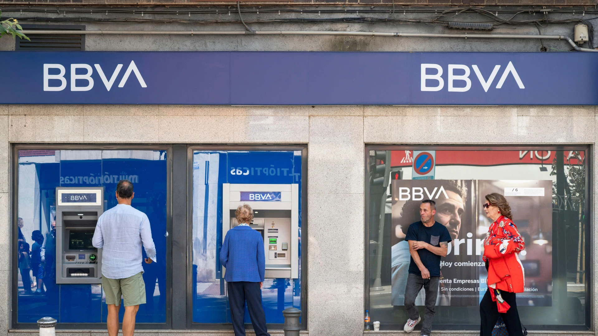 Cuenta, hipoteca o comisiones: así te afectaría como cliente la fusión de BBVA con el Sabadell