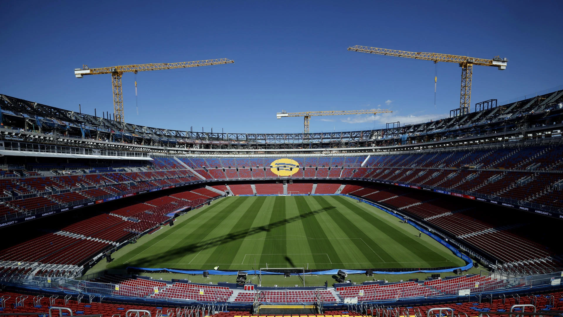 El Barça obtiene por fin la licencia para abrir el Camp Nou, pero aún no lo hará