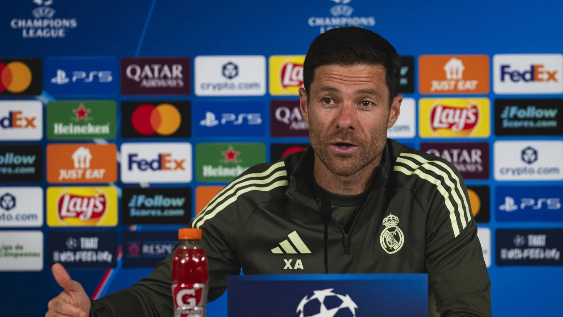 Xabi Alonso respalda el dossier del Real Madrid a FIFA: 