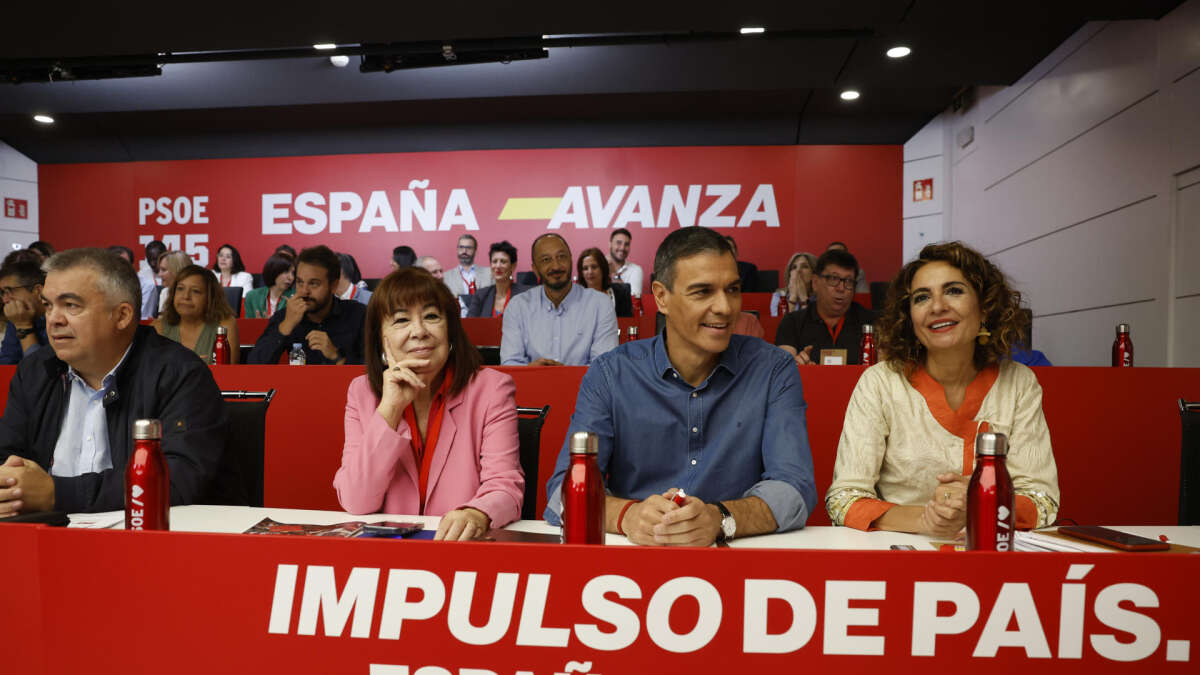 Sánchez evita hablar sobre la financiación singular de Cataluña y acusa al PP de hacer 