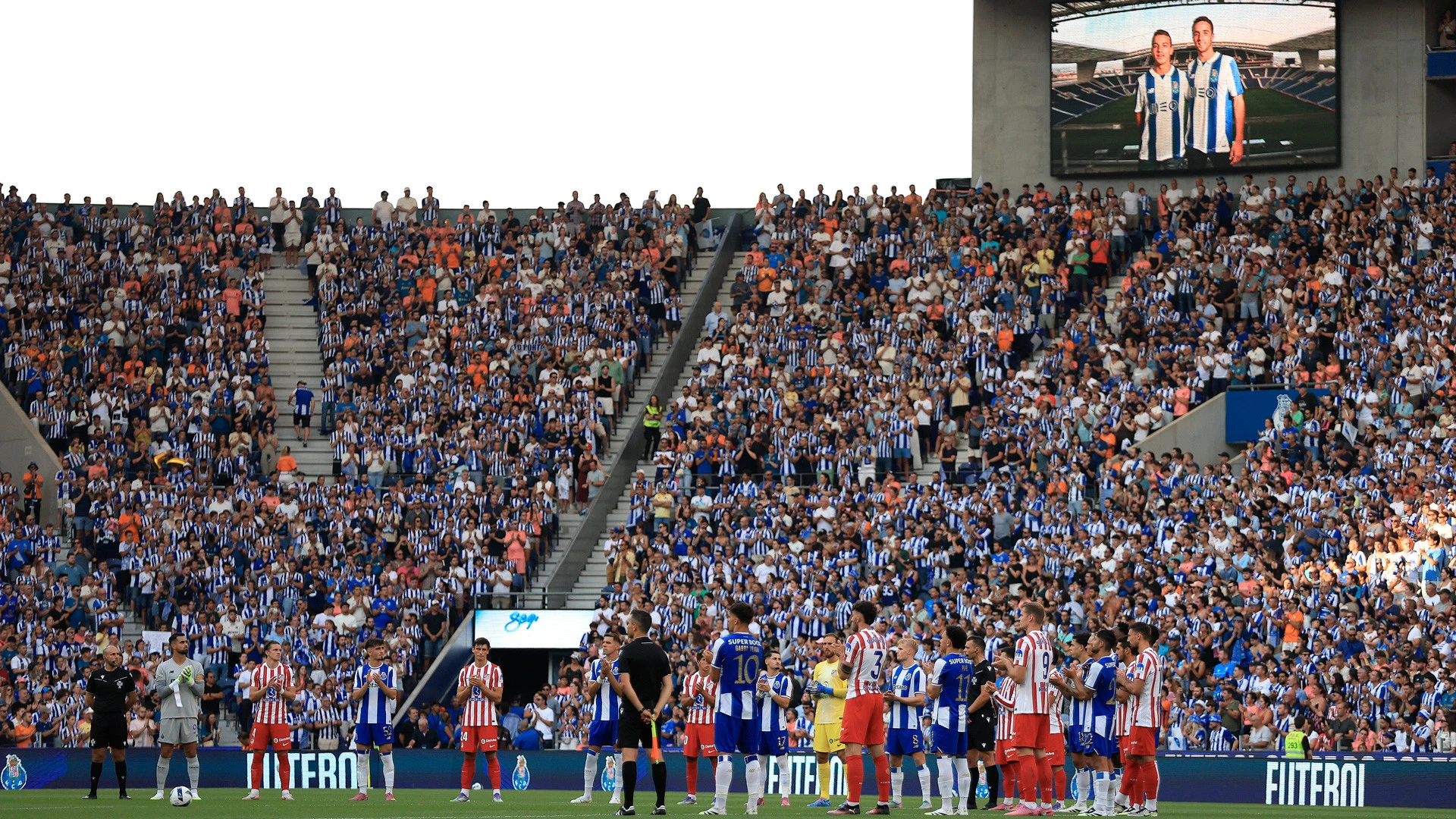 Emotivo recuerdo en memoria de Diogo Jota y André Silva