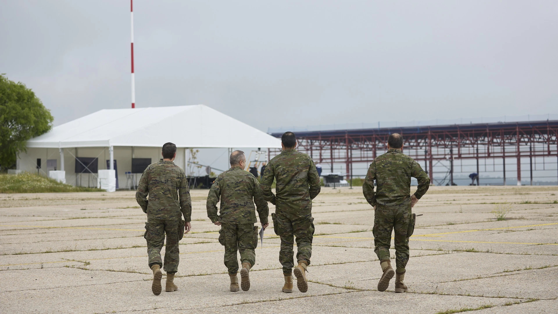 Trabajar como reservista voluntario en el Ejército español es compatible con tu empleo: así puedes sumar más de 2000 euros cada mes