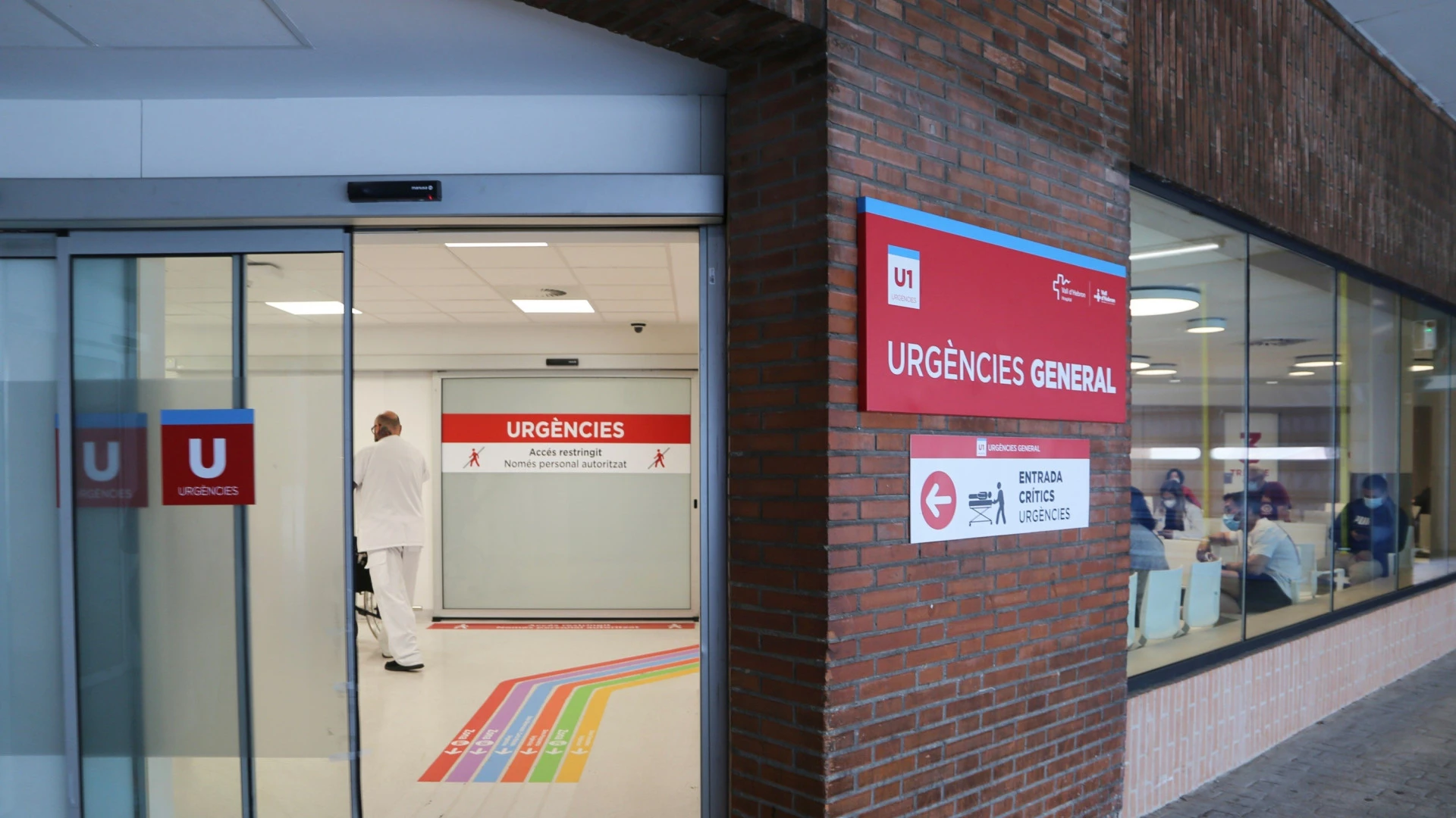 La contundente respuesta de un médico de urgencias a unos padres primerizos tras pedirle perdón por llevar a su hijo al hospital