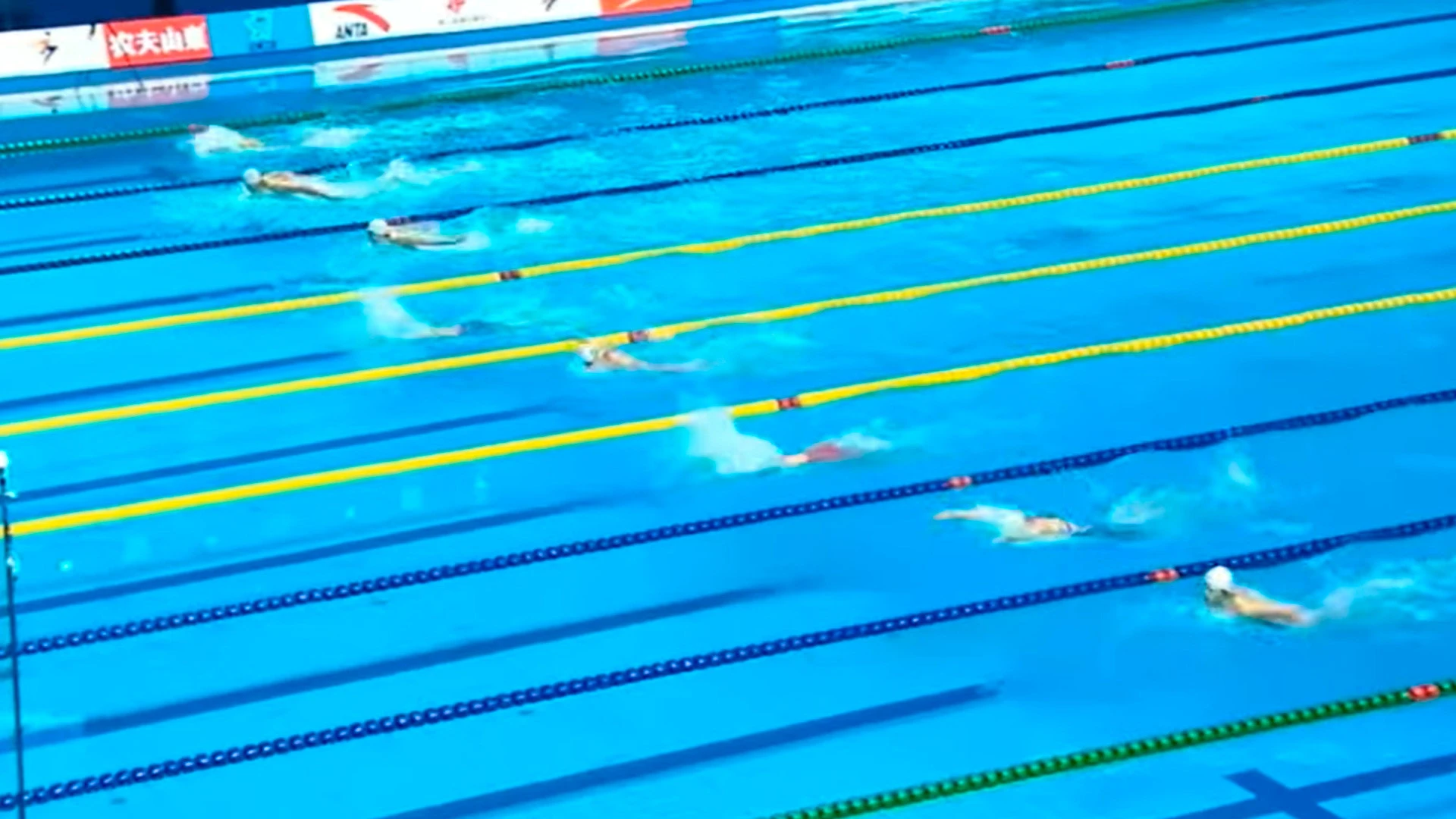 Una niña de doce años bate un récord nacional y podría ir a los Mundiales de natación