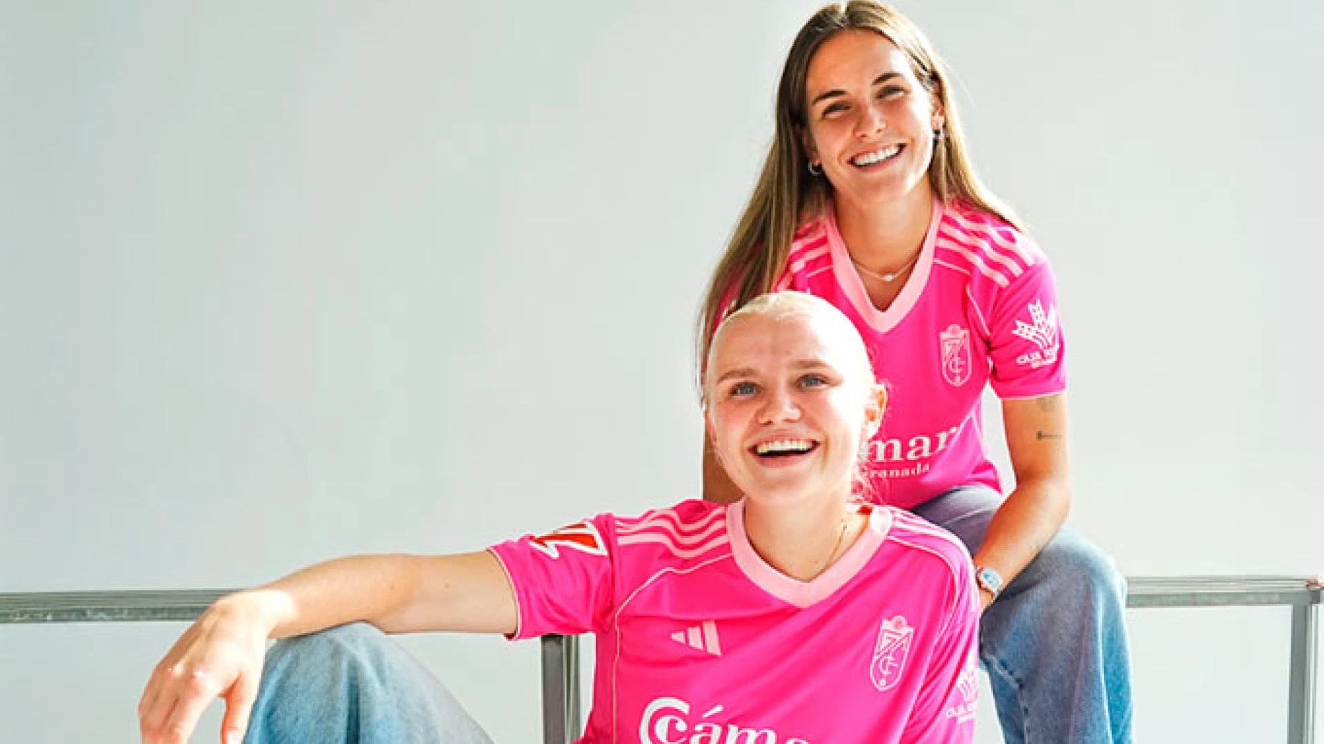 Polémica por la camiseta solidaria del Granada: Cuesta 85 euros y se donan 2