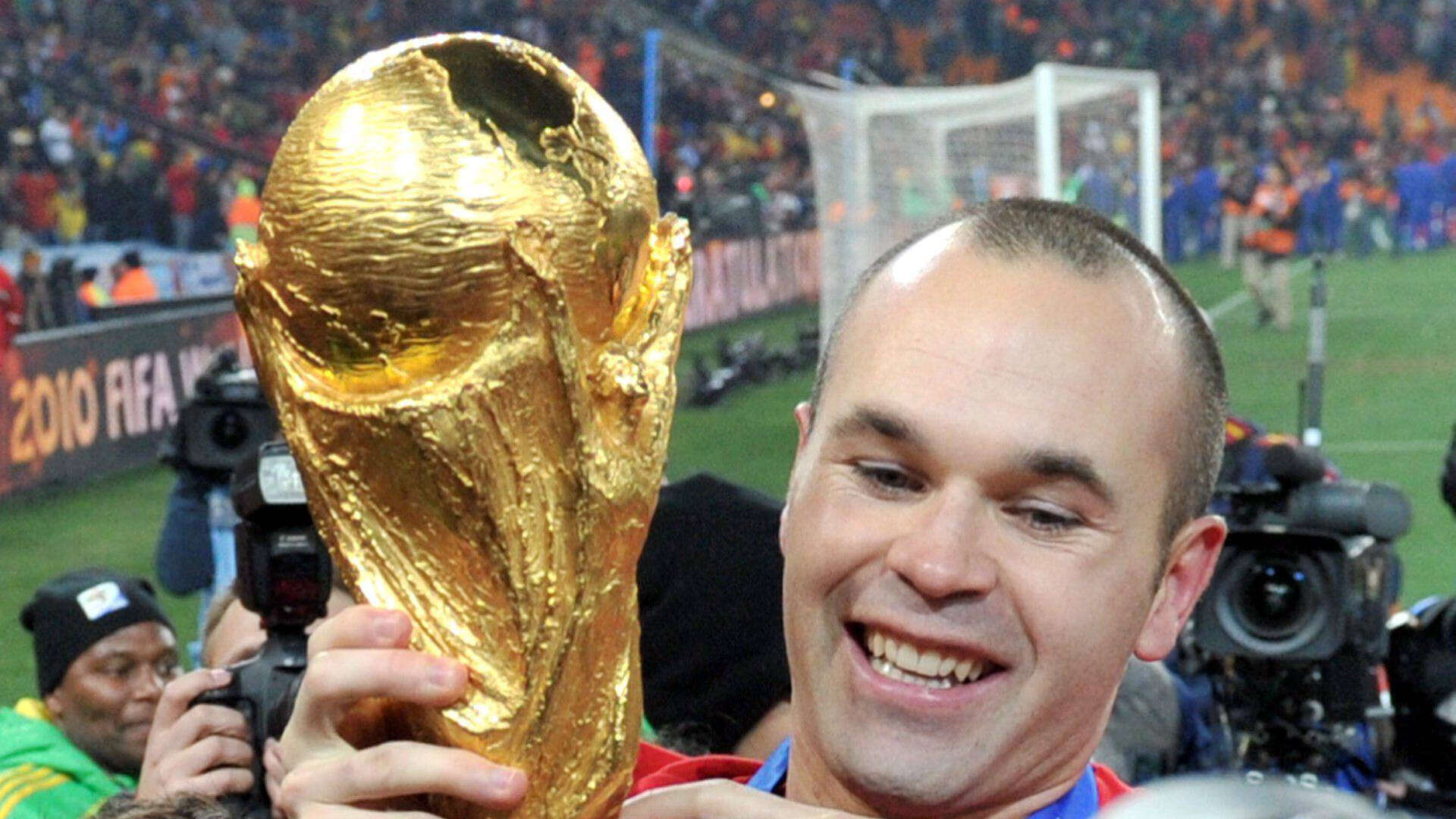 Un emocionado Andrés Iniesta se despide del fútbol: “Mi carrera ha sido como un cuento”