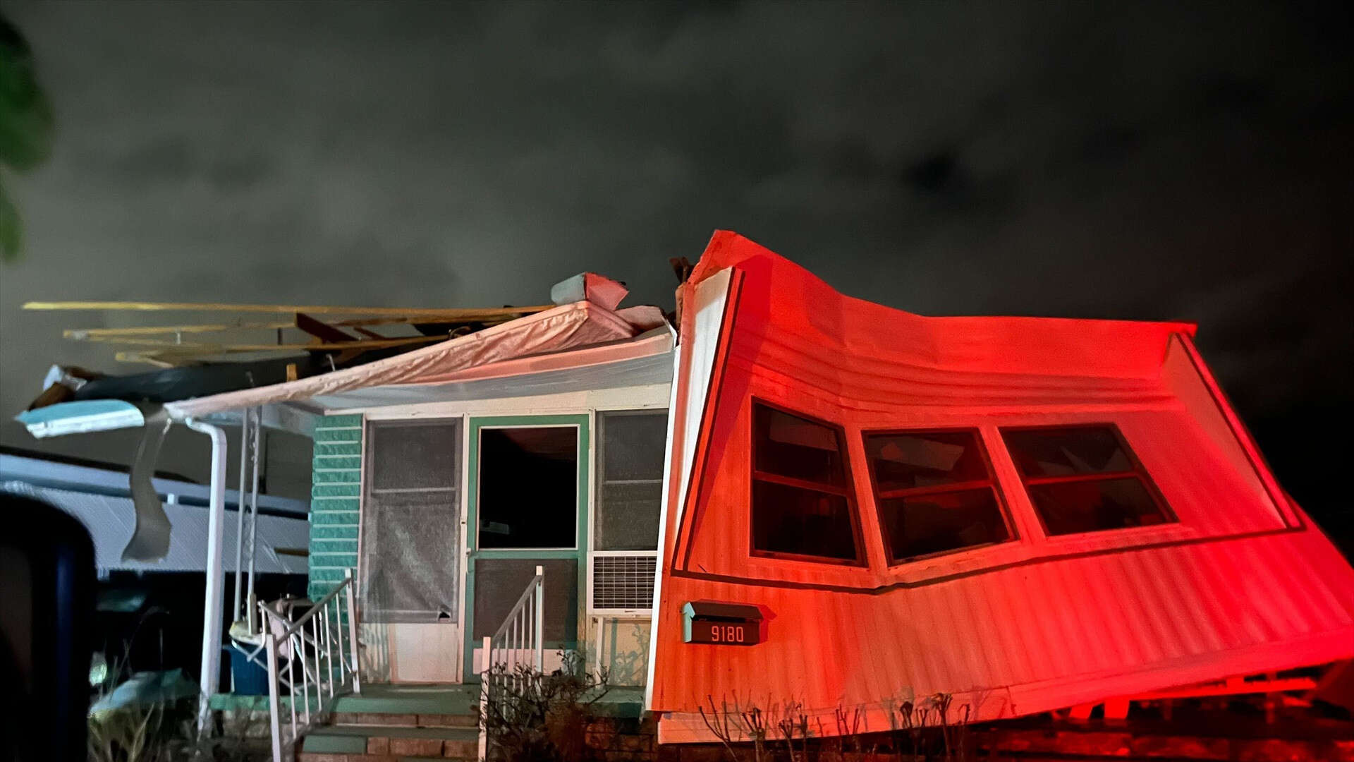 Una española en Miami se queda sin palabras al descubrir lo que hacen sus vecinos para salvarse del huracán Milton