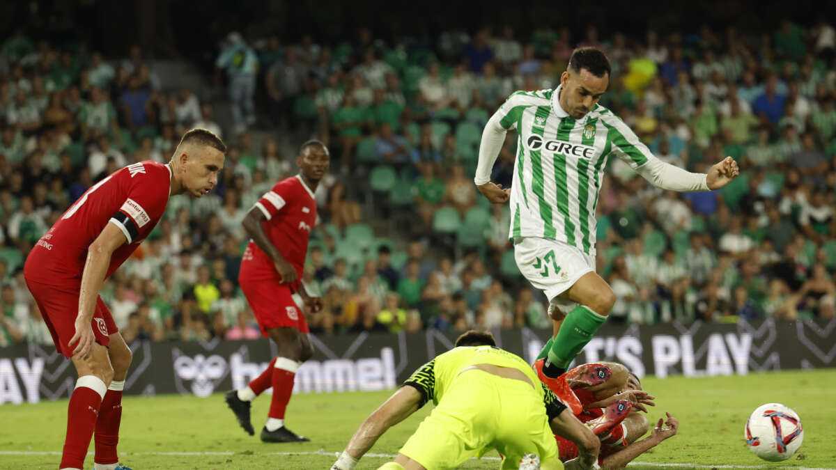 El Real Betis certifica su clasificación a Europa en cuatro minutos de partido