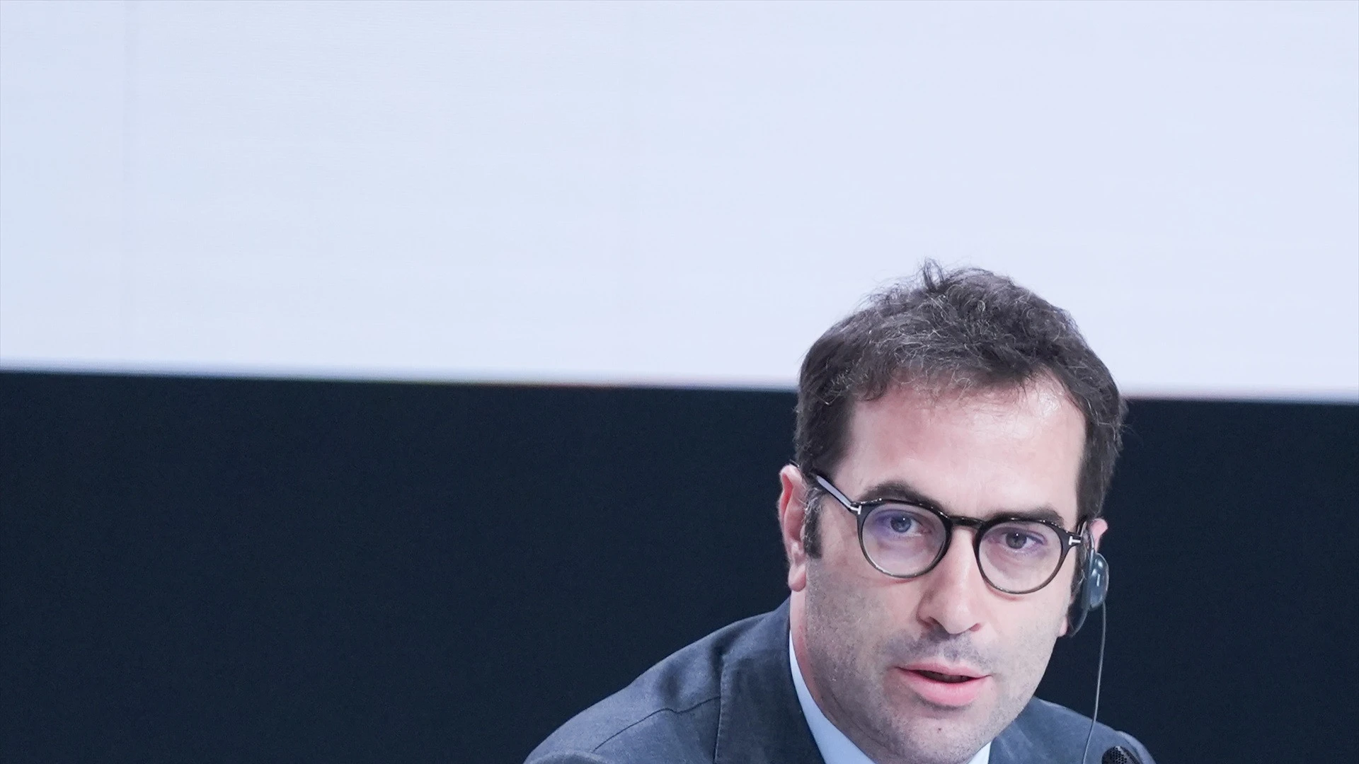 Cuerpo dice que el Gobierno aboga por que las opas den valor sin dañar el interés general