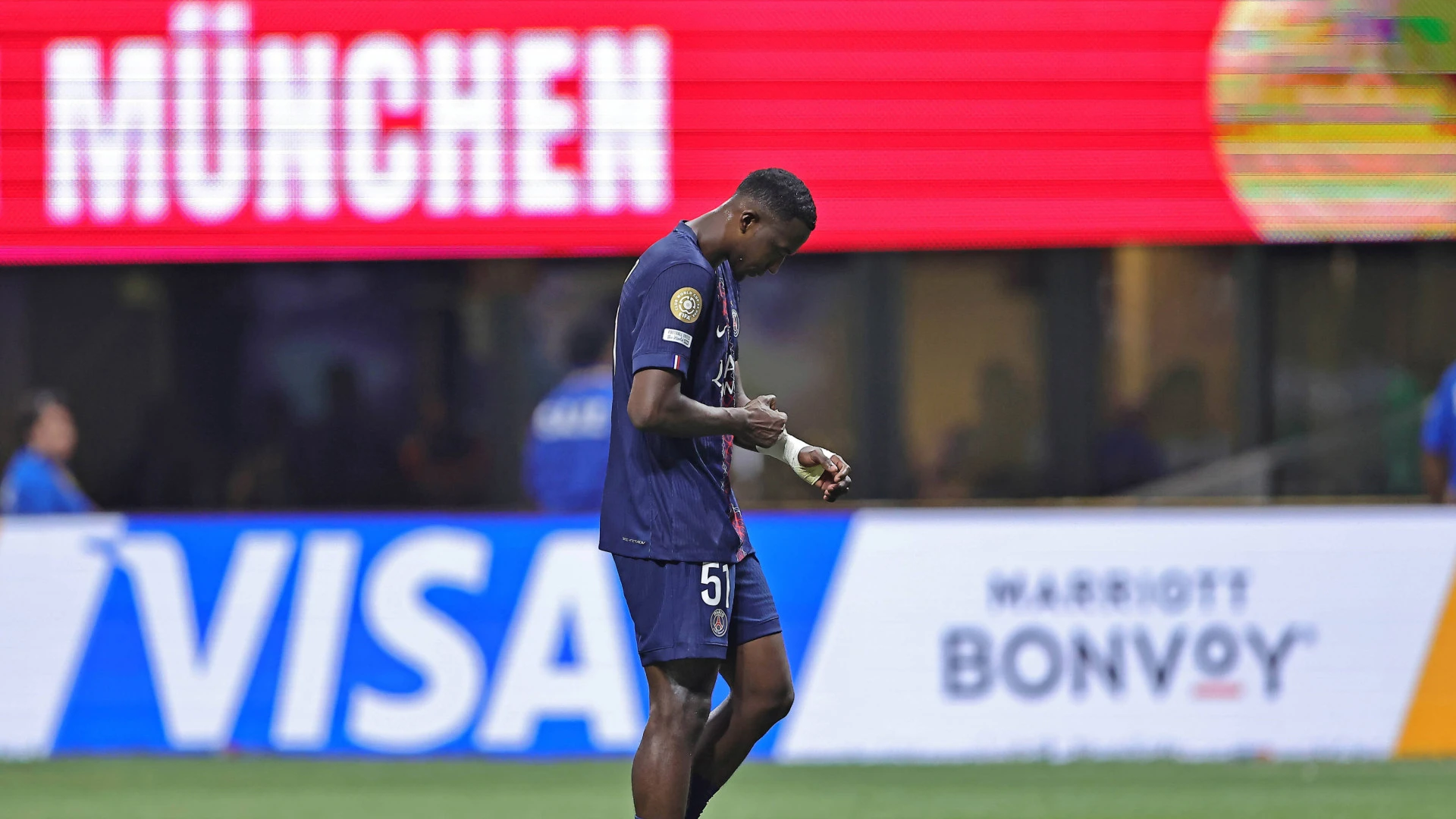 Pacho y Lucas Hernández, sancionados con dos partidos; se perderían la final