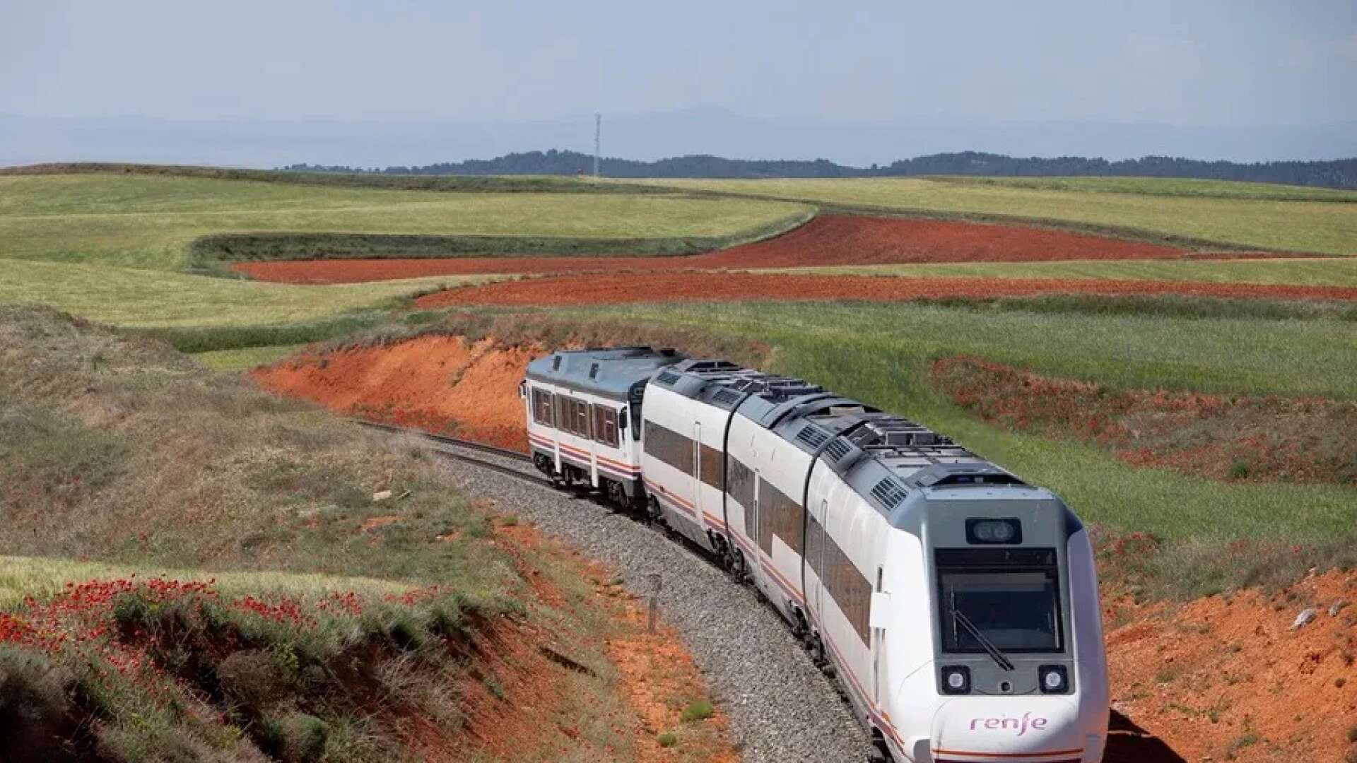 Un miembro de Tiempo de Juego explota tras volver de Extremadura en tren: 