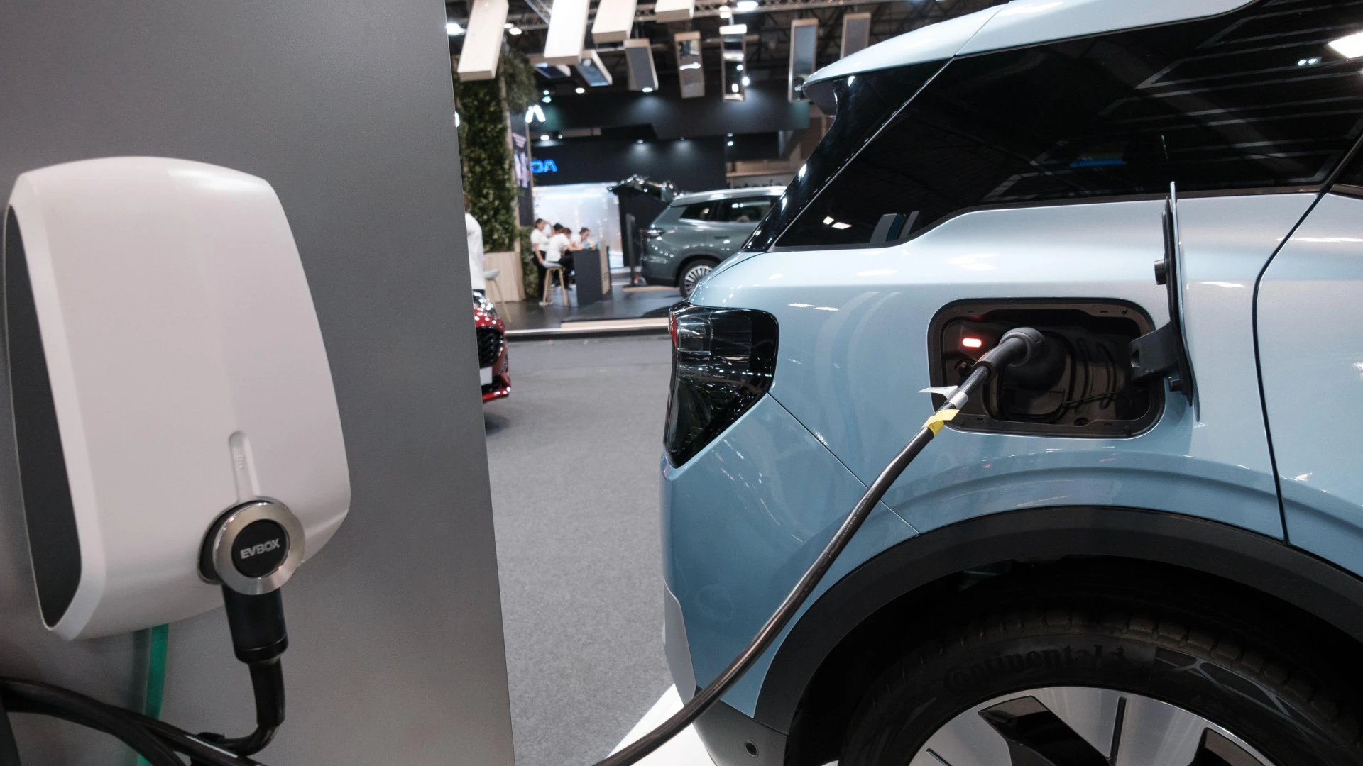 Este coche eléctrico llevará la batería que no explota ni se incendia: vienen de China con autonomía de mil kilómetros