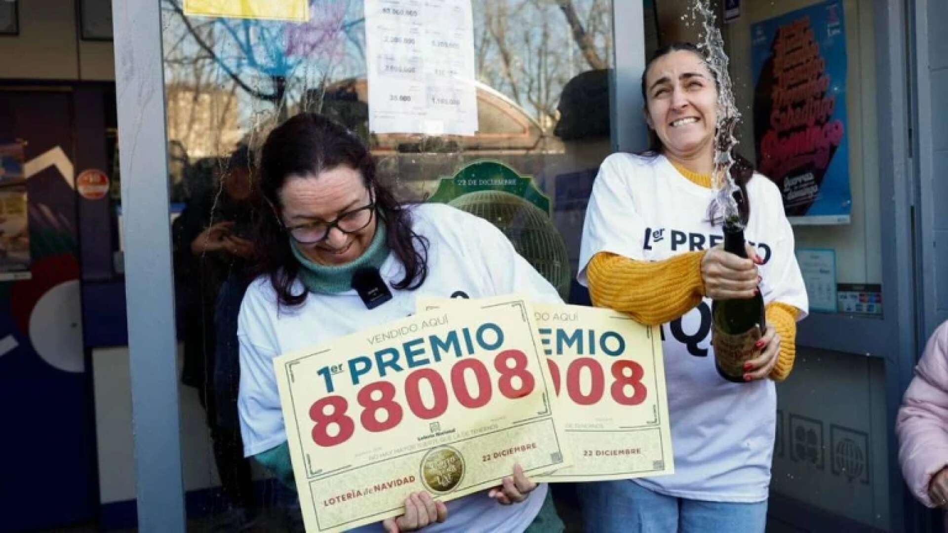 Los afortunados que ganaron la lotería de Navidad sin pagar impuestos: cómo cobraron todo el décimo