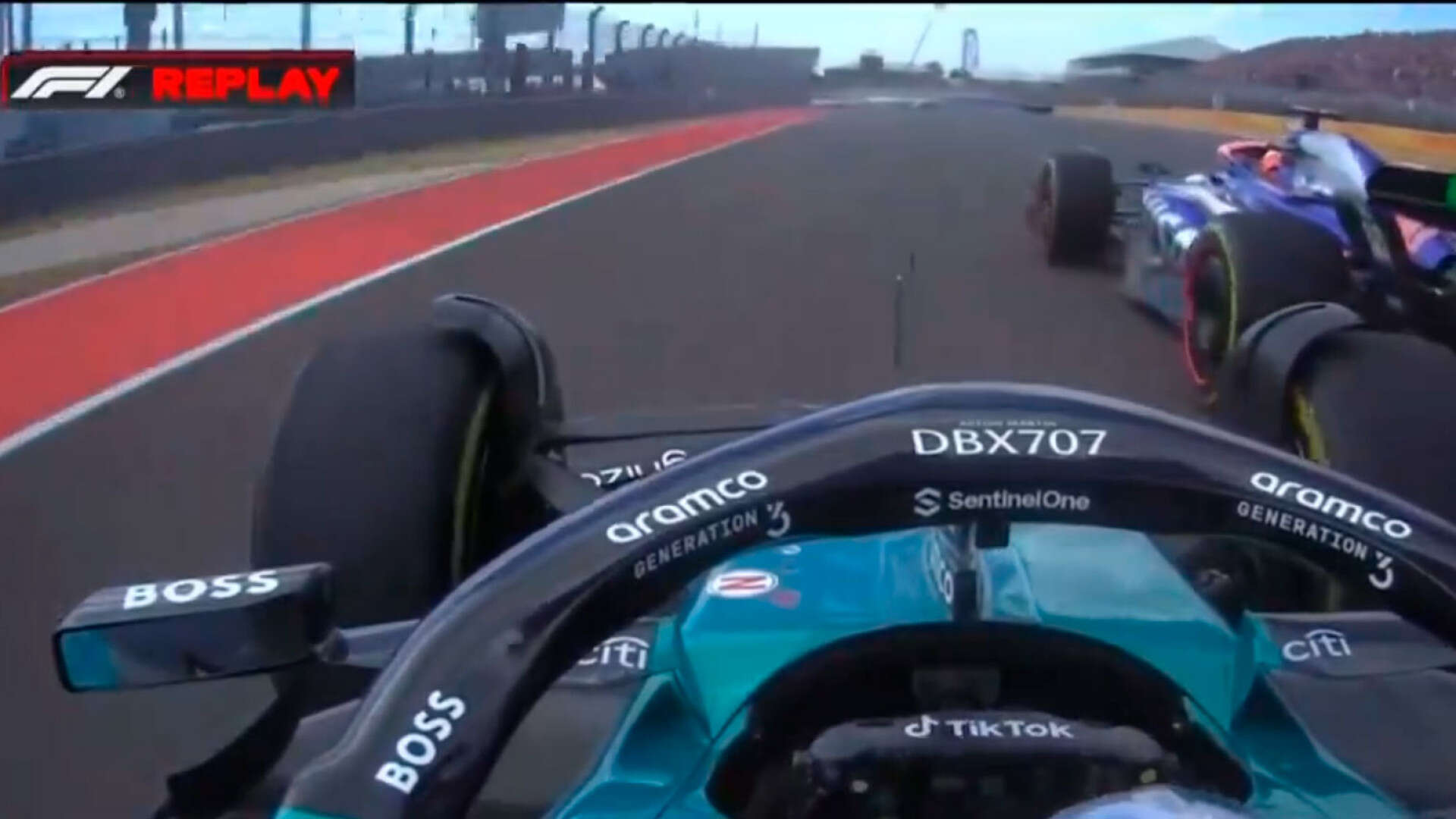 Alonso 'estalla' contra Lawson durante la carrera al sprint: 