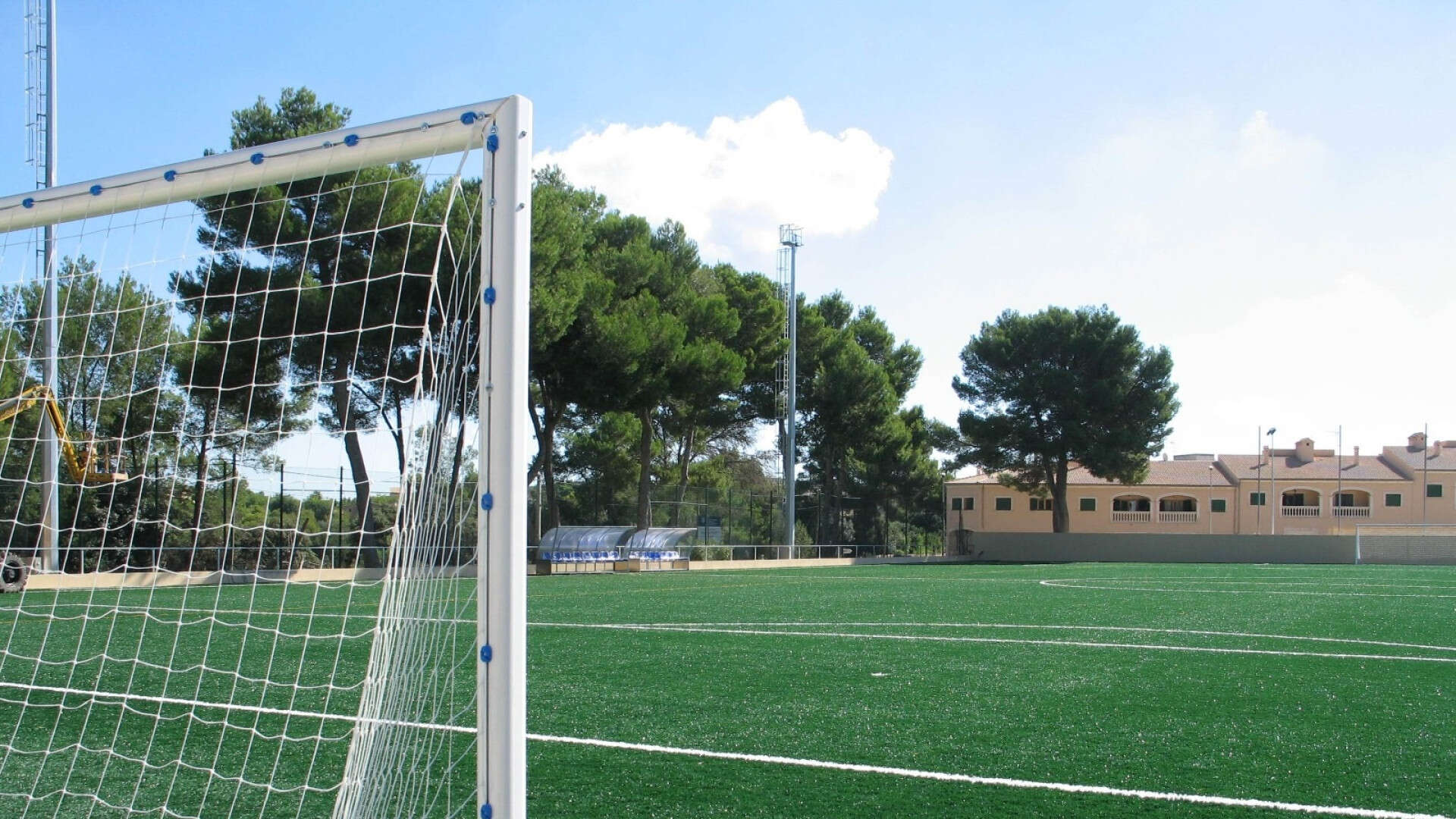 Hospitalizado un árbitro en Burgos tras ser agredido por el padre de un jugador cadete