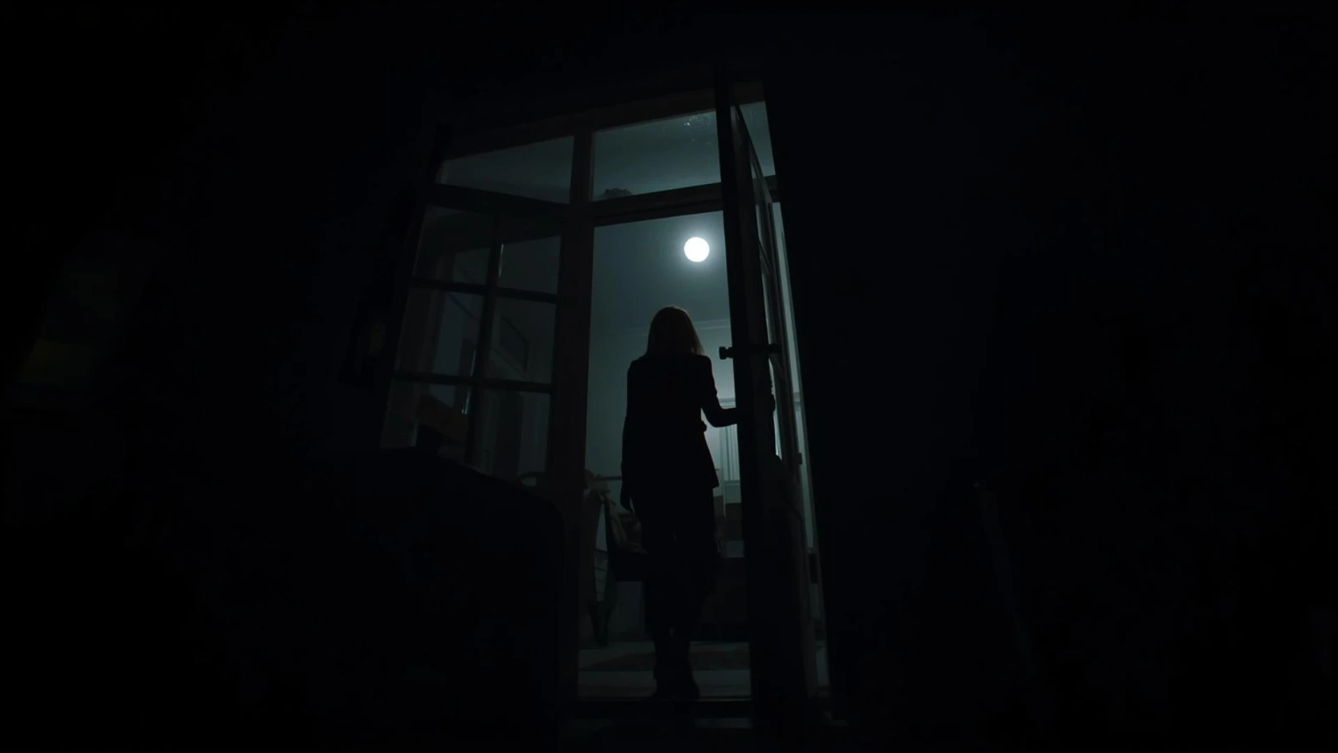 Okupa una casa entrando por la ventana y la persona que se encuentra en el piso le deja a cuadros: 
