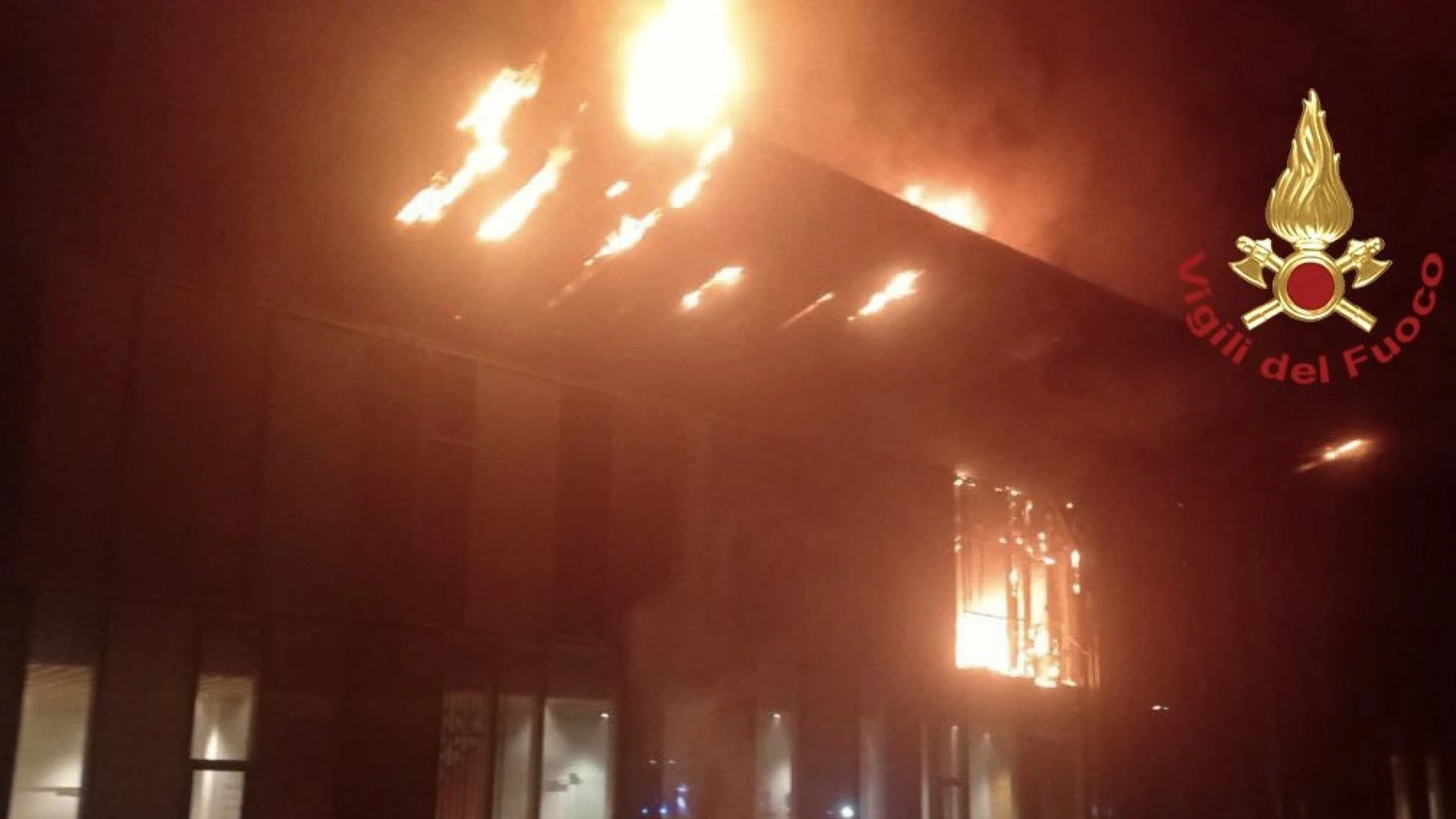 Arde la ciudad deportiva de la Fiorentina: 3 canteranos acaban en el hospital