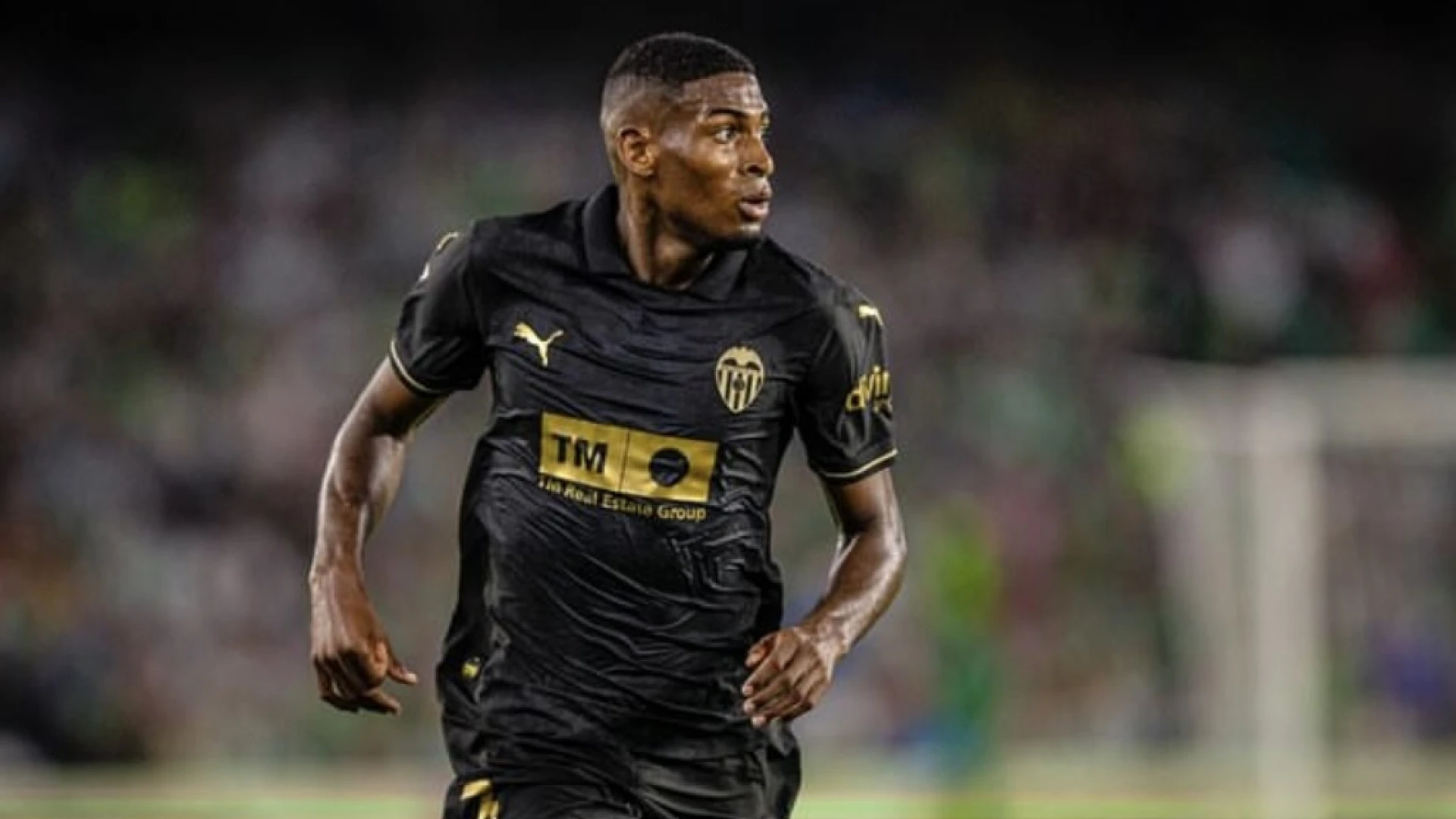 El Valencia CF intenta convencer a Mosquera con Corberán como aliado