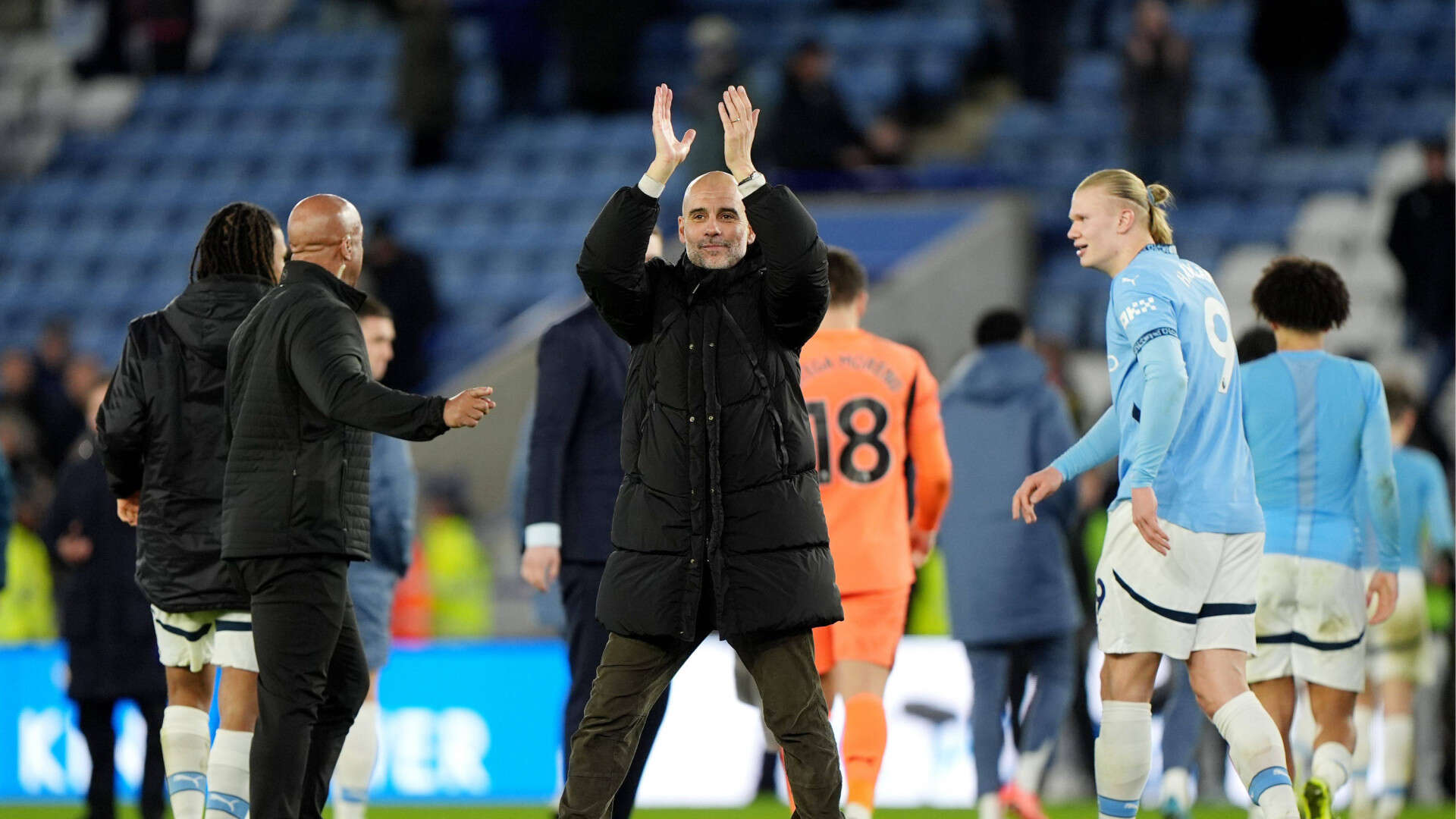 Guardiola traiciona su estilo de juego para volver a ganar