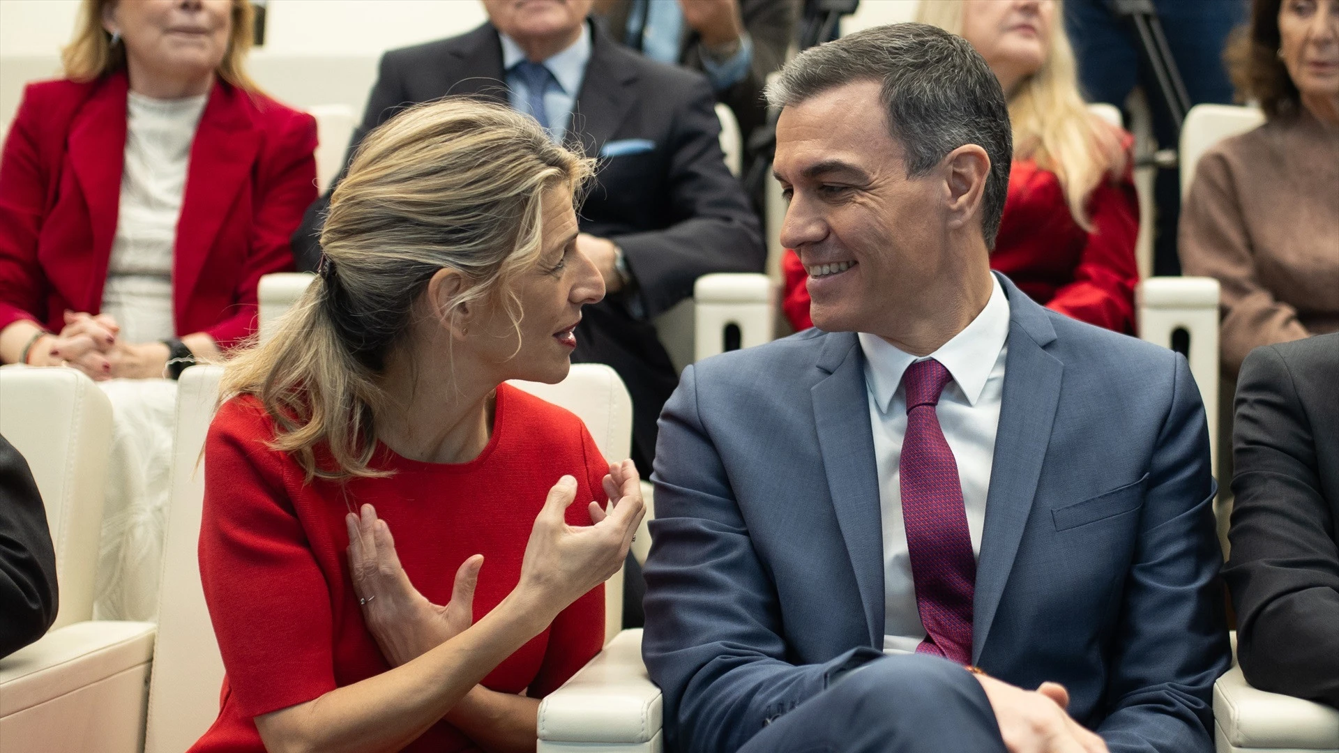 Pedro Sánchez busca limar diferencias con Yolanda Díaz en cuanto al aumento del gasto en defensa