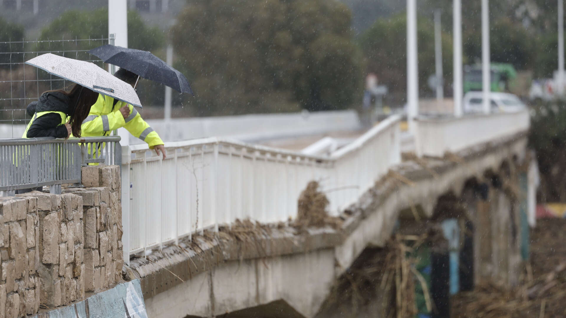 La lluvia descarga de nuevo en el barranco del Poyo y caen 44,4 l/m2 en una hora