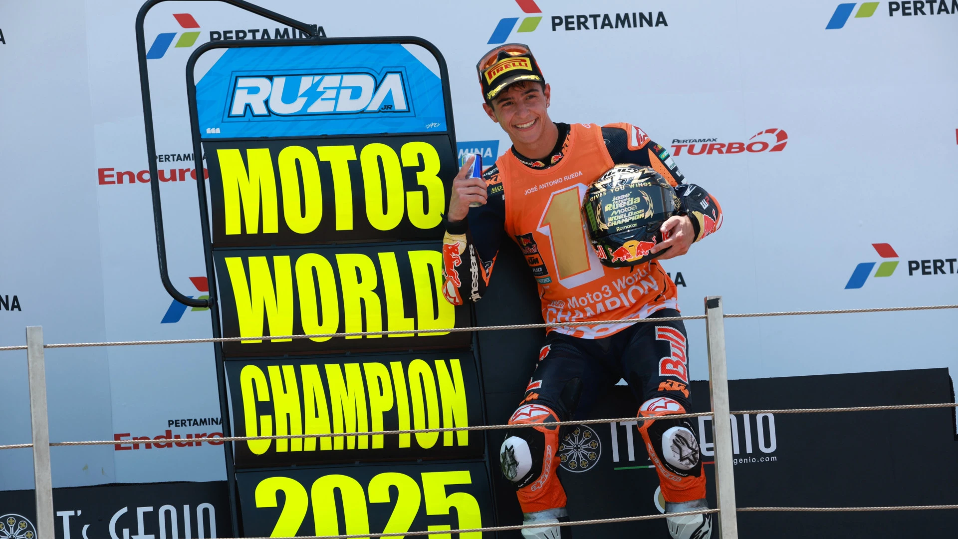 Victoria y título mundial para José Antonio Rueda en Moto3