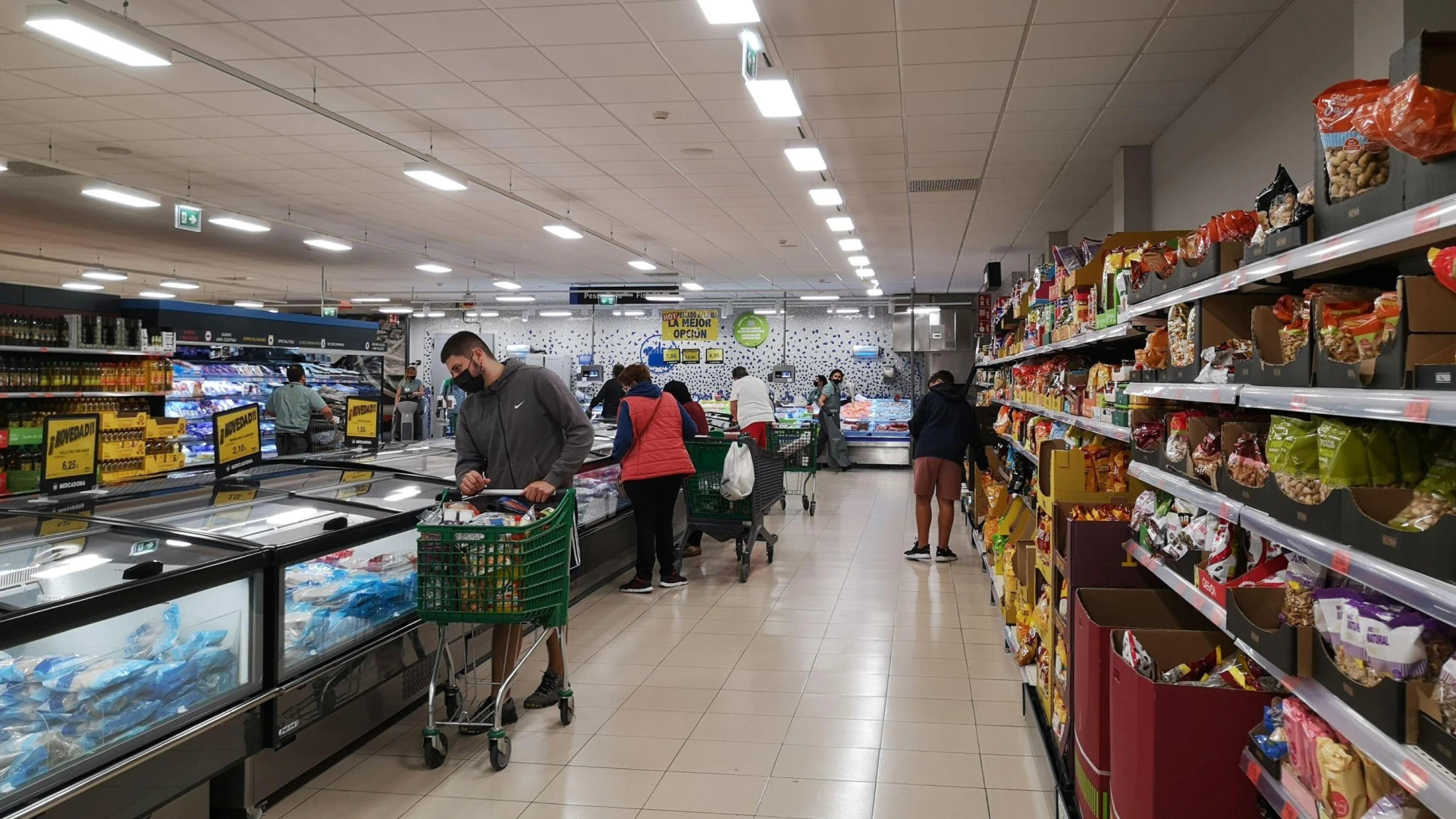 Un joven de Ámsterdam va al supermercado en España y esta es su conclusión sobre los precios en nuestro país: otro nivel