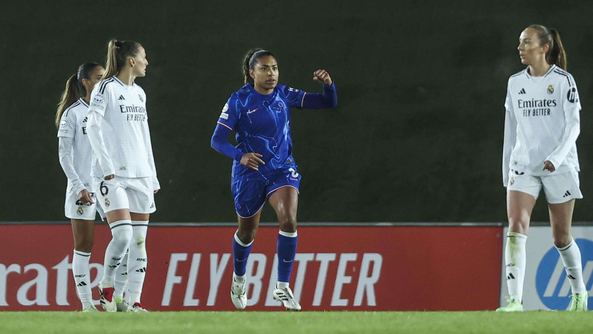 Dos penaltis seguidos impiden al Real Madrid acabar líder de grupo