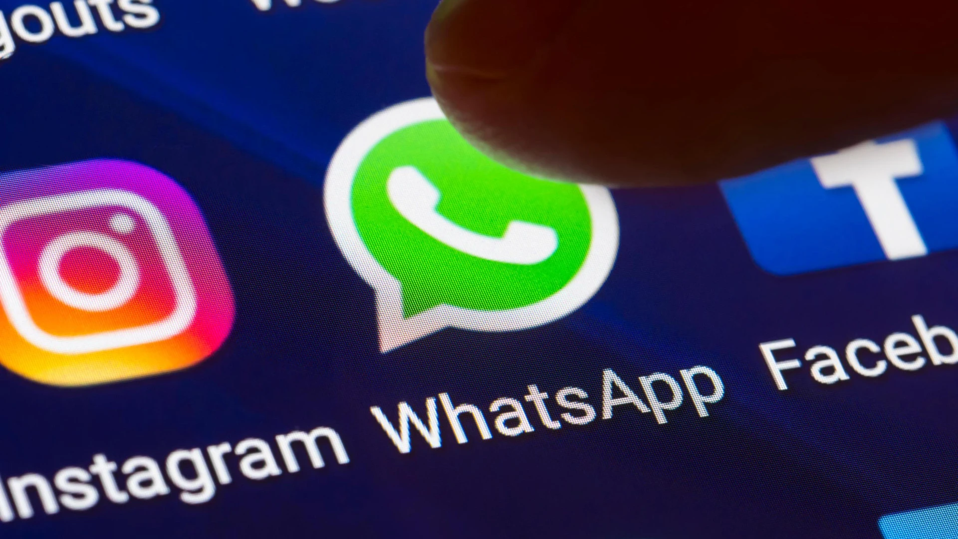 Qué es y dónde está la 'papelera oculta' de WhatsApp de la que todo el mundo habla: consigue más espacio de forma segura