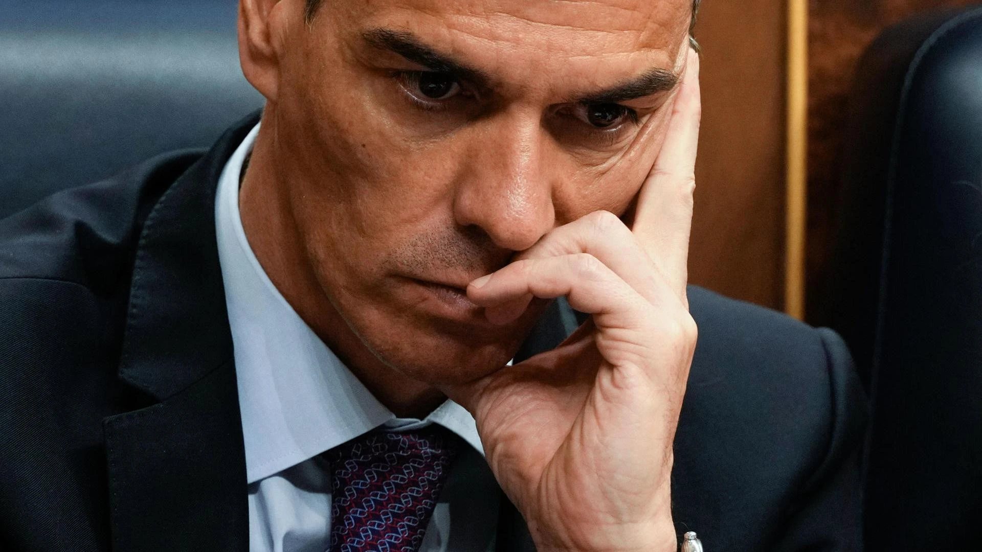 ¿Quién ha firmado el manifiesto en apoyo a Pedro Sánchez? Almodóvar o Buenafuente, entre el centenar de rostros conocidos que respaldan al Gobierno
