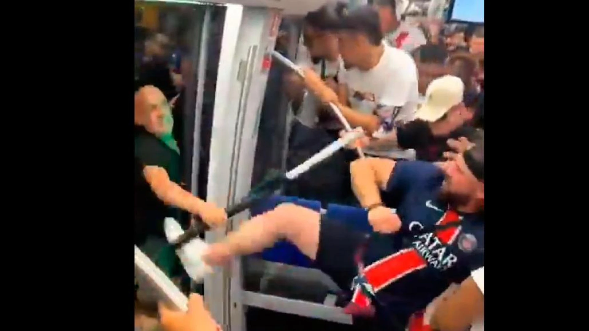 Previa tensa entre seguidores del PSG e Inter