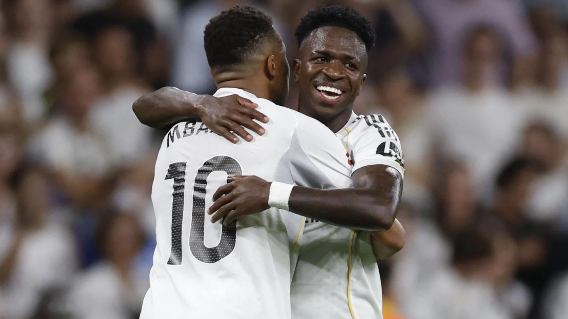 El guiño de Mbappé a Vinicius tras su doblete al Villarreal: 