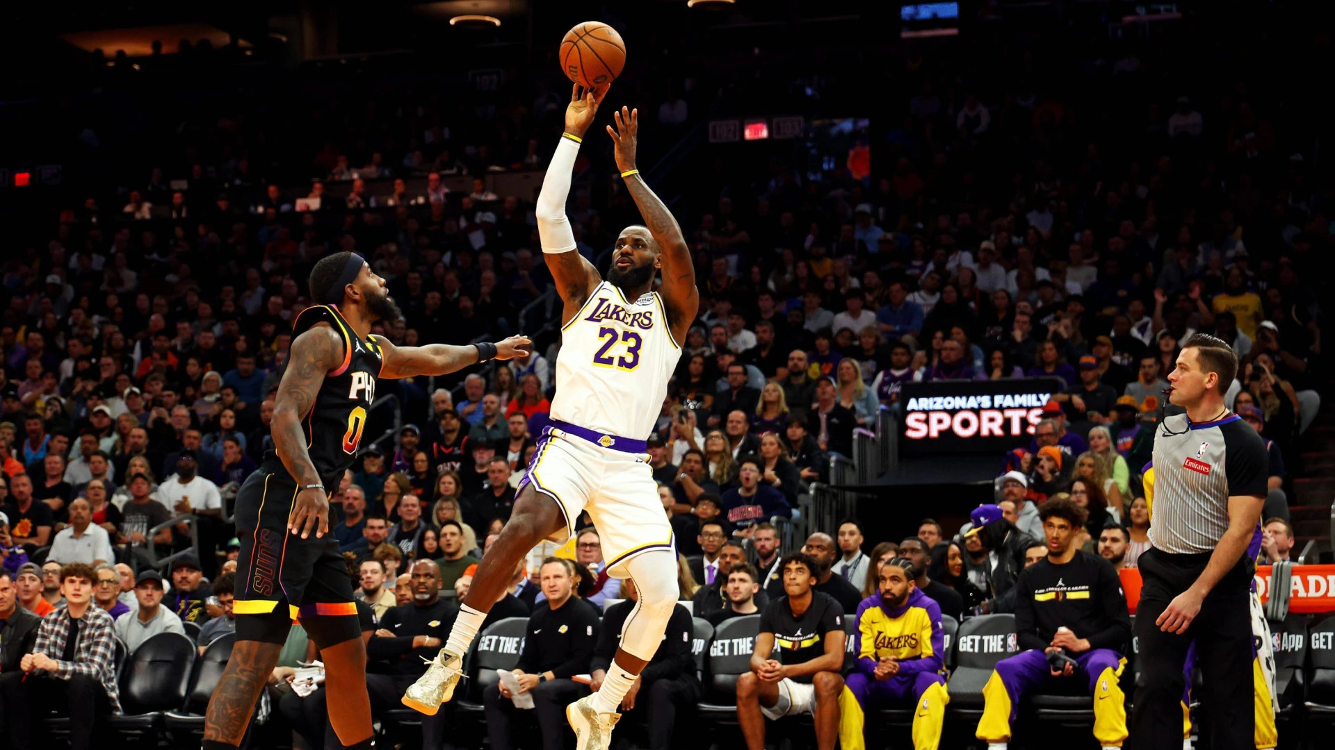 Los Suns destrozan a los Lakers; Wembanyama y Castle lideran la victoria de los Spurs ante los Jazz