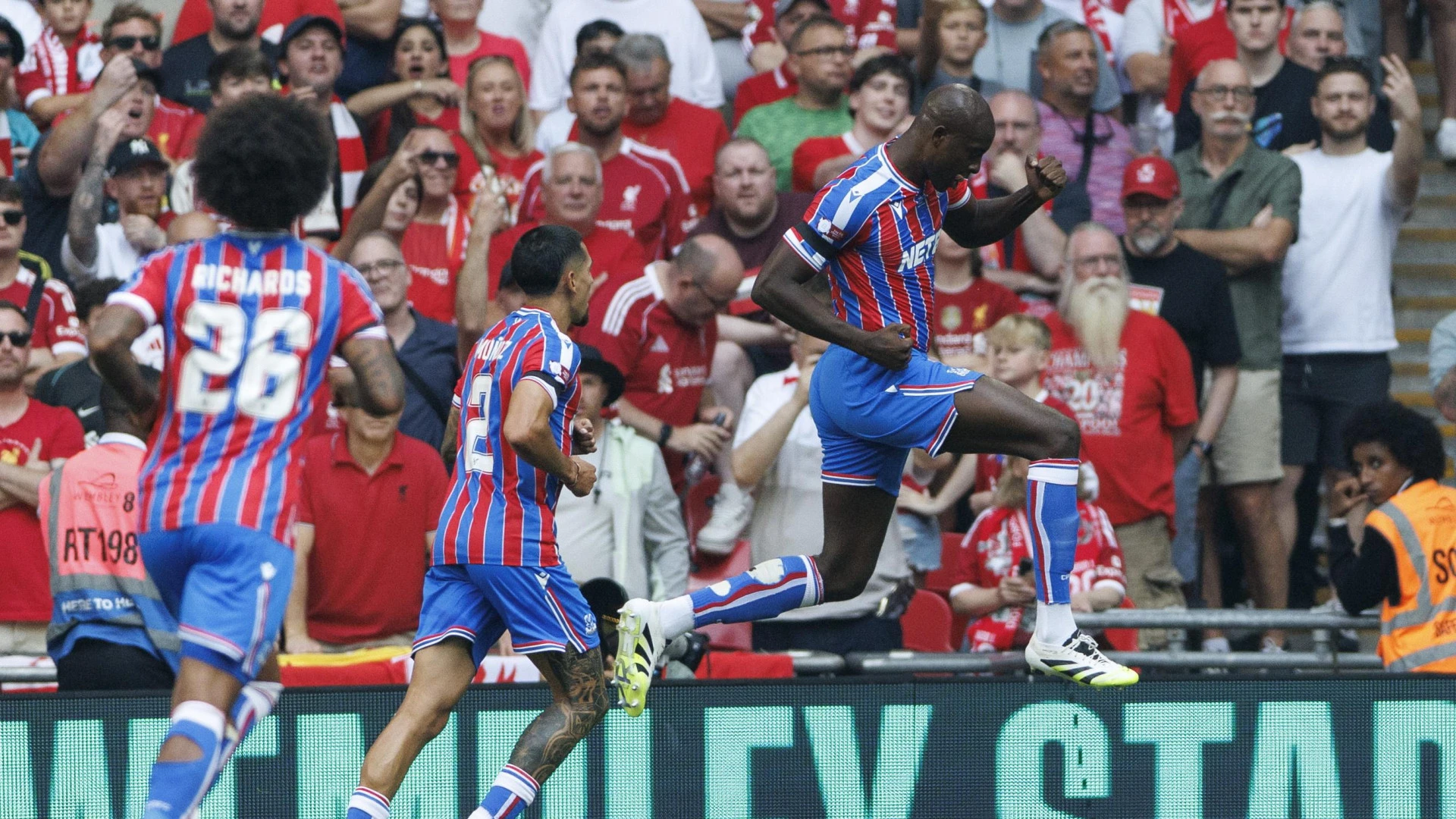 El Palace gana al Liverpool y se lleva el primer título de la temporada en Inglaterra