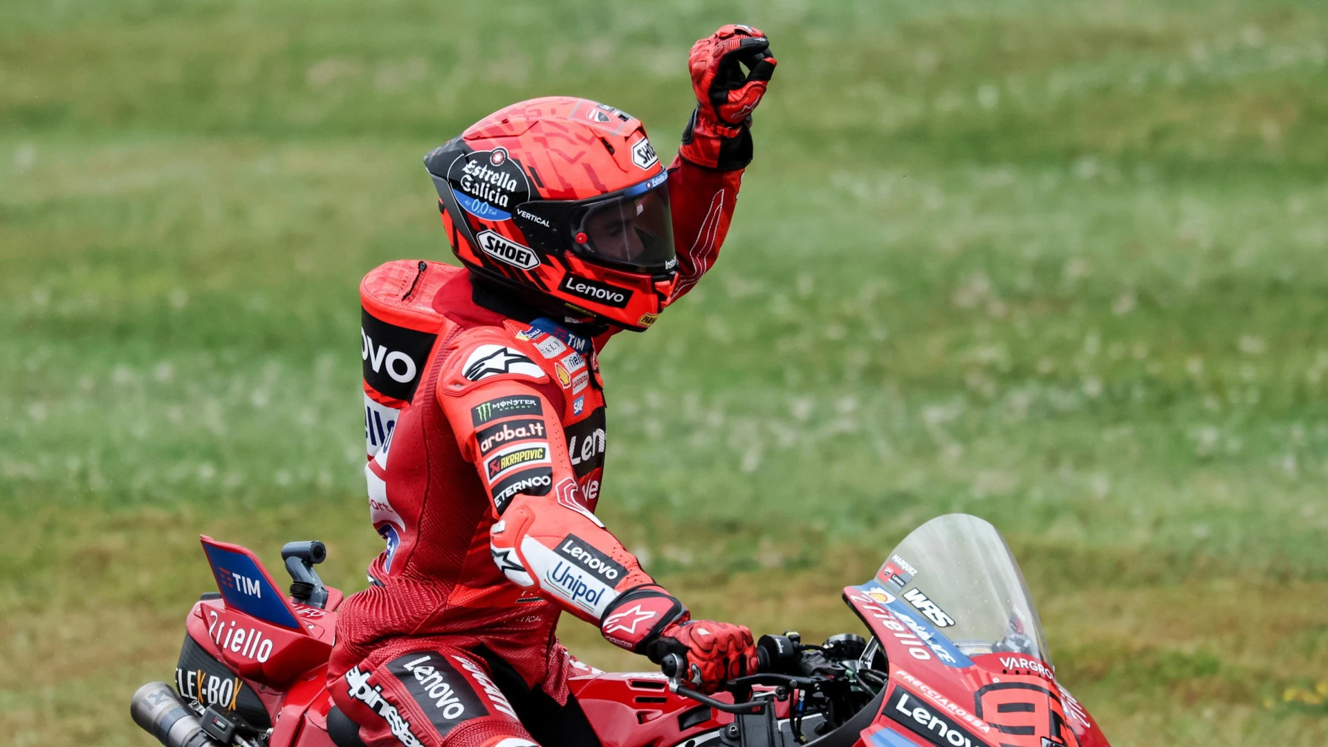 Marc Márquez arrasa en su Gran Premio nº 200 y es más líder del Mundial