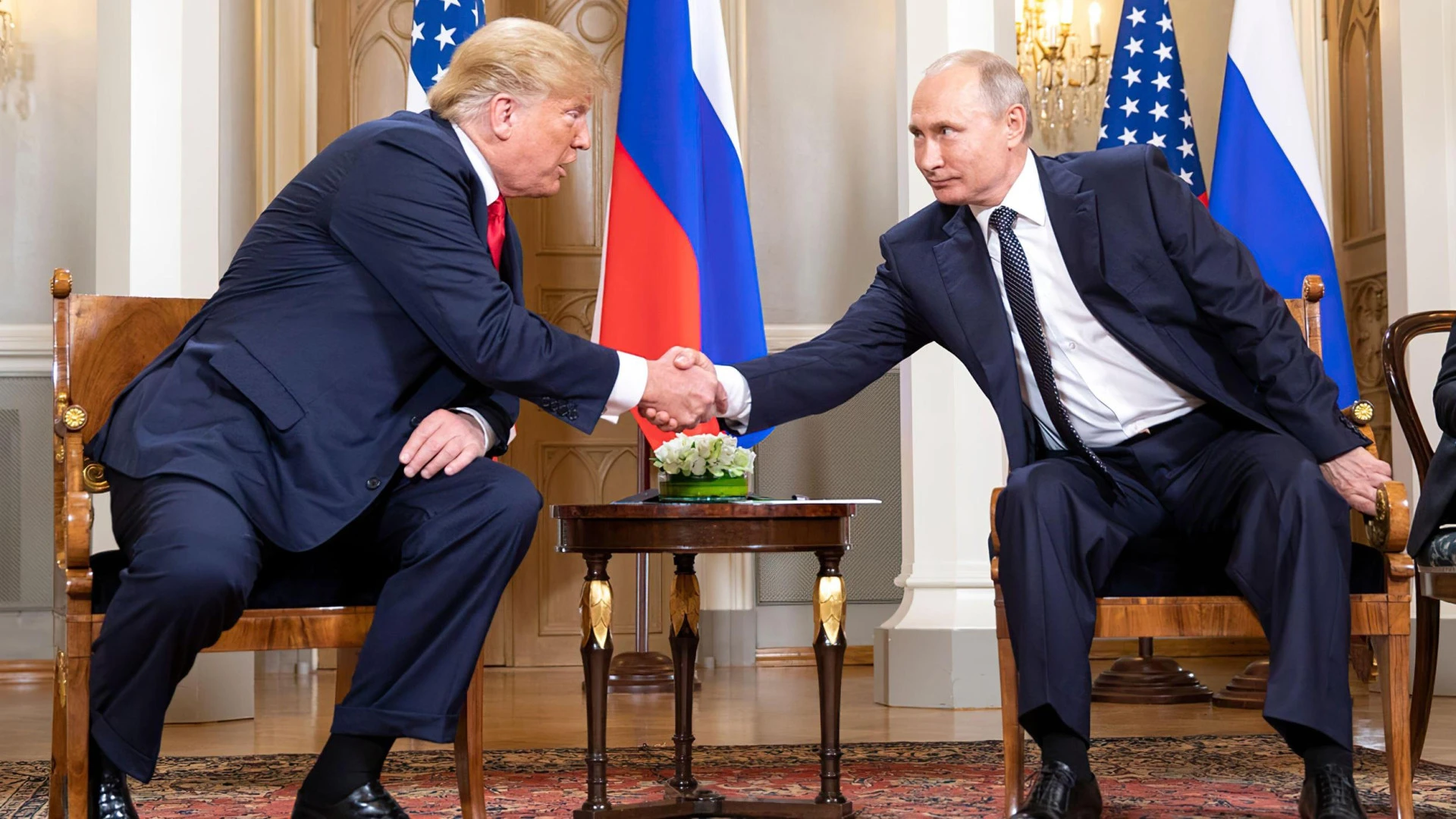 Putin le pide a Trump reunirse en los próximos días, antes de un posible encuentro a tres con Zelenski
