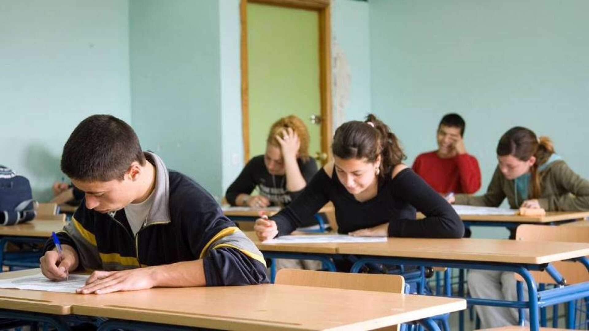 Una profesora de español en Reino Unido va a trabajar a su colegio y alucina por lo que ve en un libro: 