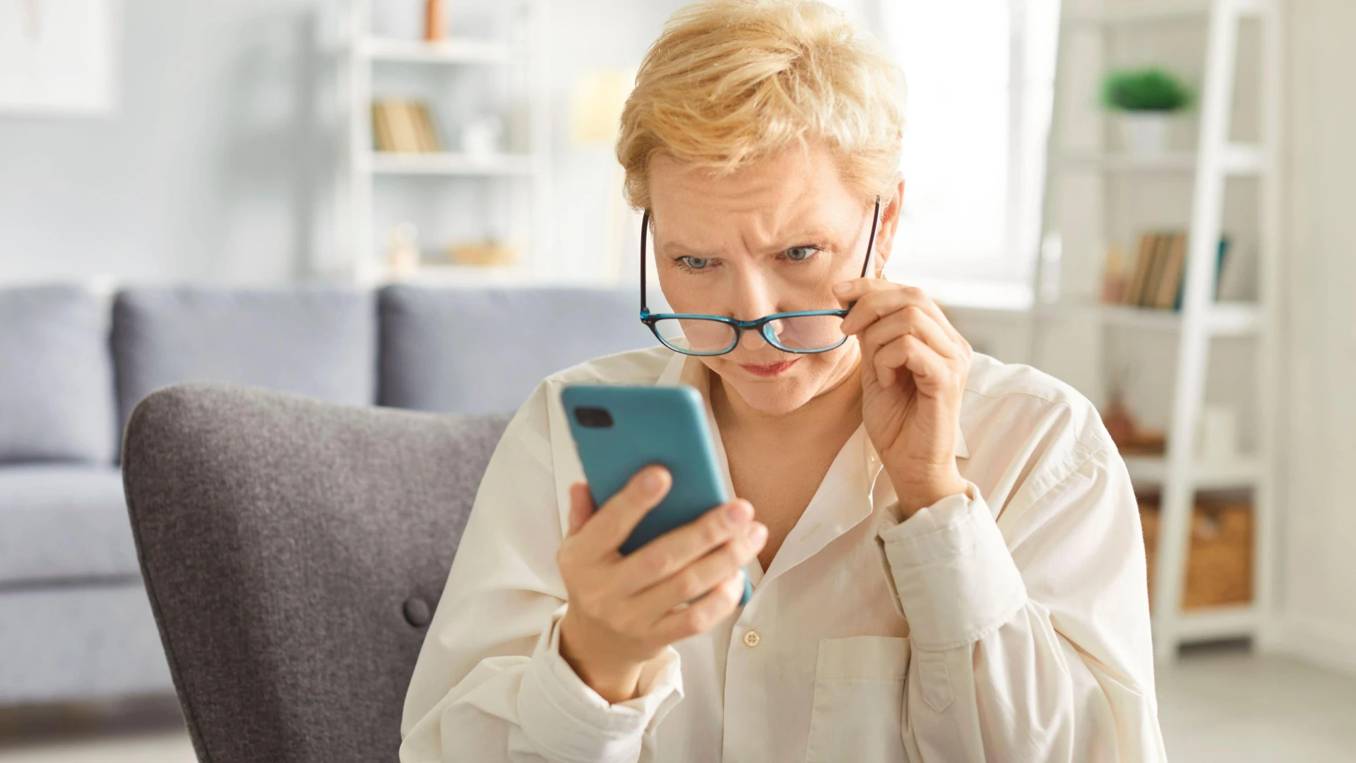 Llaman, contestas y cuelgan: cómo funciona la estafa del 'robocalling' y recomendaciones a tener en cuenta